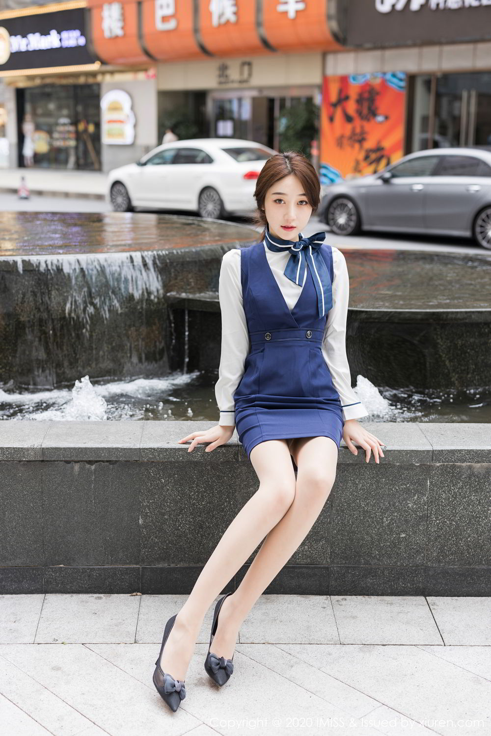《爱蜜社 小九月(Xiao Jiu Yue) 制服写真 VOL.468》第17张,模特小九月(Xiao Jiu Yue),爱蜜社,制服主题,全套86张