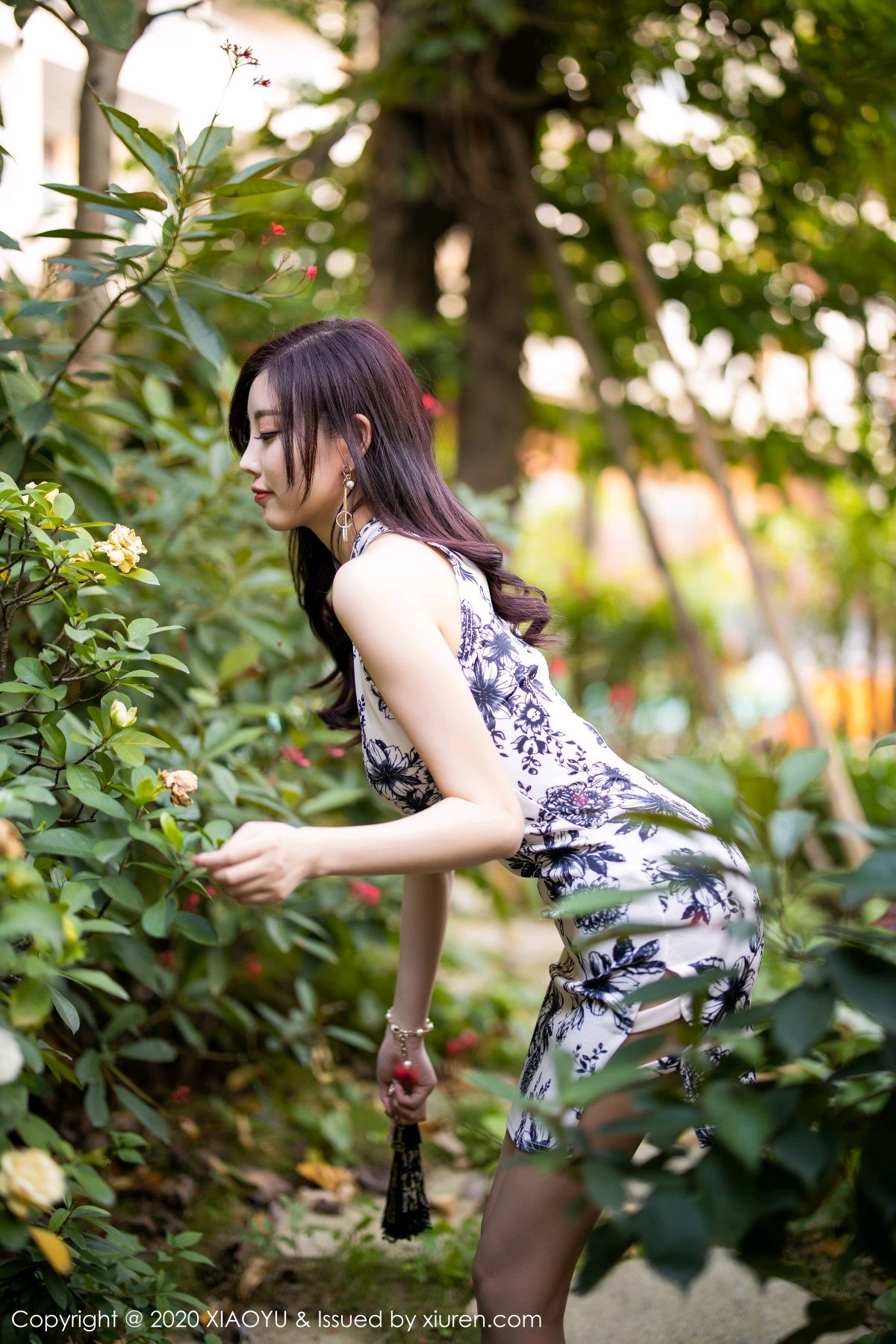《语画界 杨晨晨 制服写真 VOL.318》第23张,模特杨晨晨,语画界,制服主题,全套98张