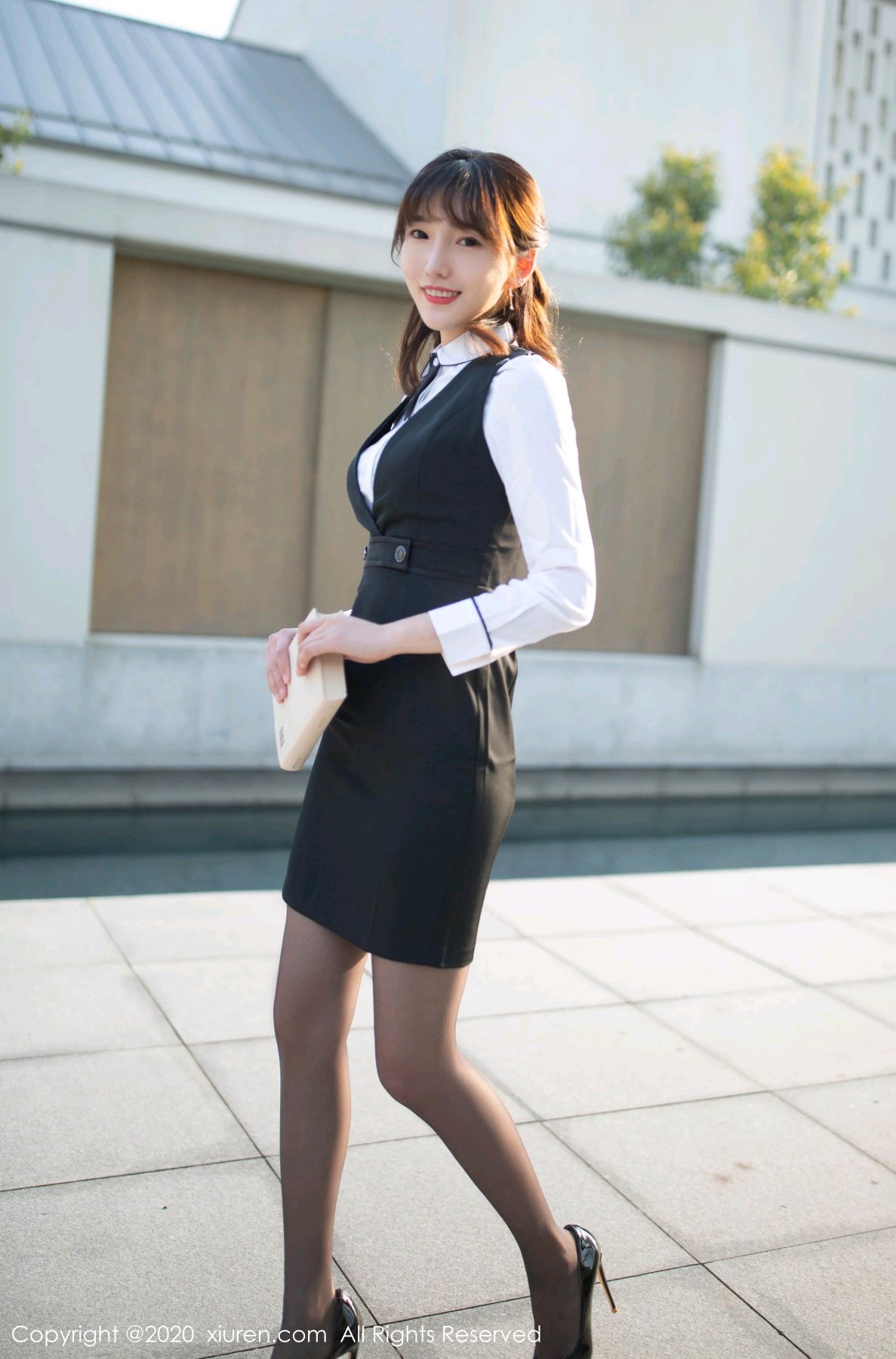 《秀人网 陆萱萱(Lu Xuan Xuan) 黑丝写真 No.2312》第17张,模特陆萱萱(Lu Xuan Xuan),秀人网,黑丝主题,全套75张