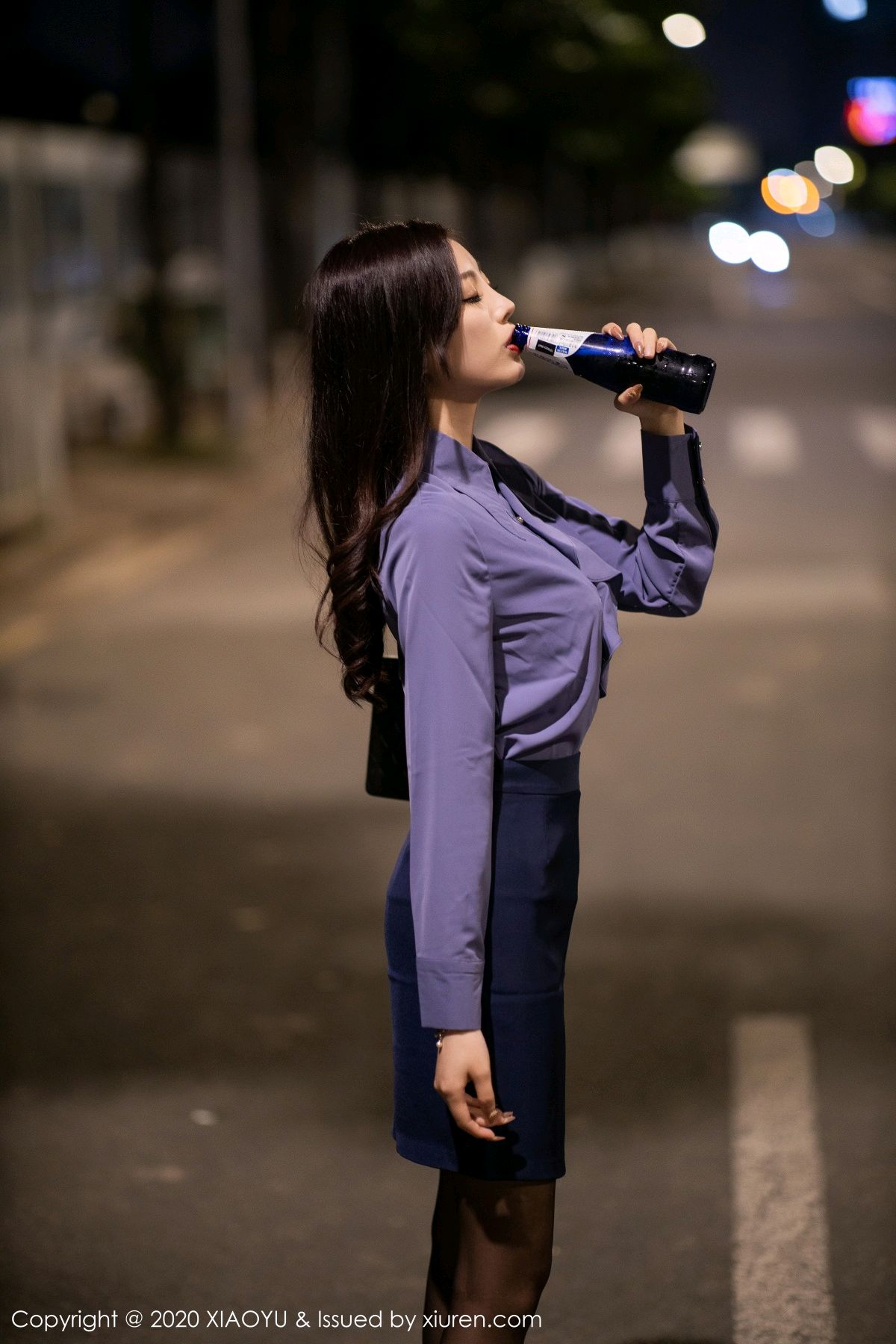 《语画界 杨晨晨 制服写真 VOL.323》第6张,模特杨晨晨,语画界,制服主题,全套87张