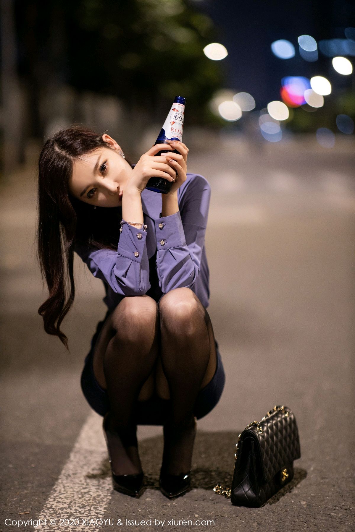 《语画界 杨晨晨 制服写真 VOL.323》第15张,模特杨晨晨,语画界,制服主题,全套87张