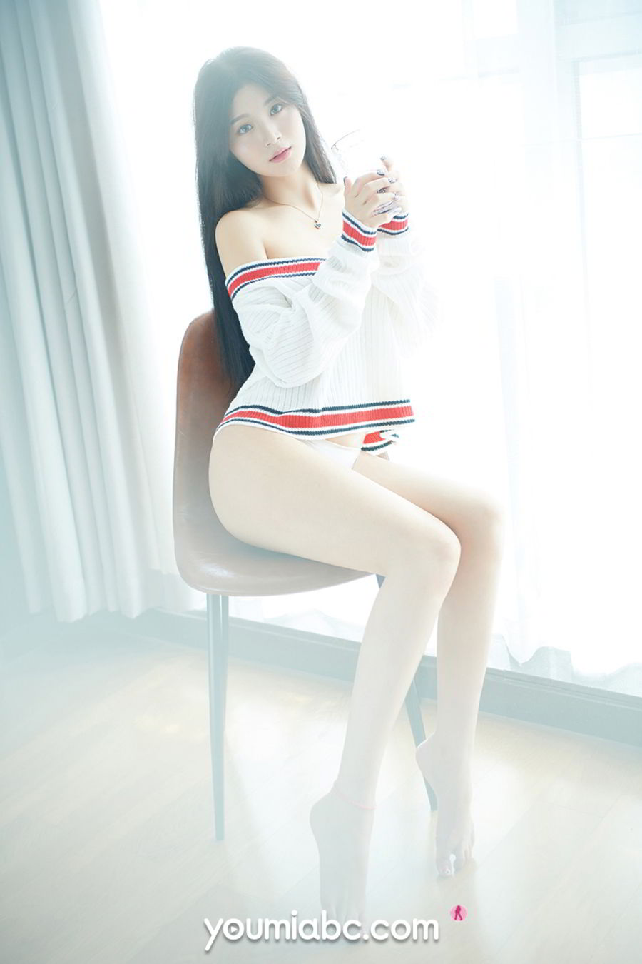 《尤蜜荟 嫩嫩 内衣写真》第46张,模特嫩嫩,尤蜜荟,内衣主题,全套56张
