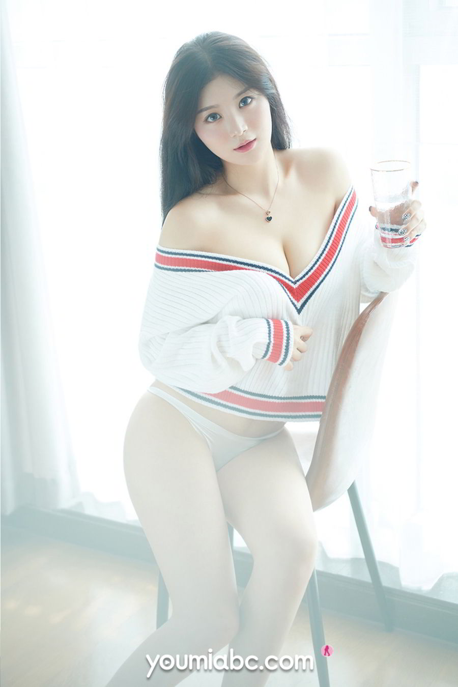《尤蜜荟 嫩嫩 内衣写真》第49张,模特嫩嫩,尤蜜荟,内衣主题,全套56张