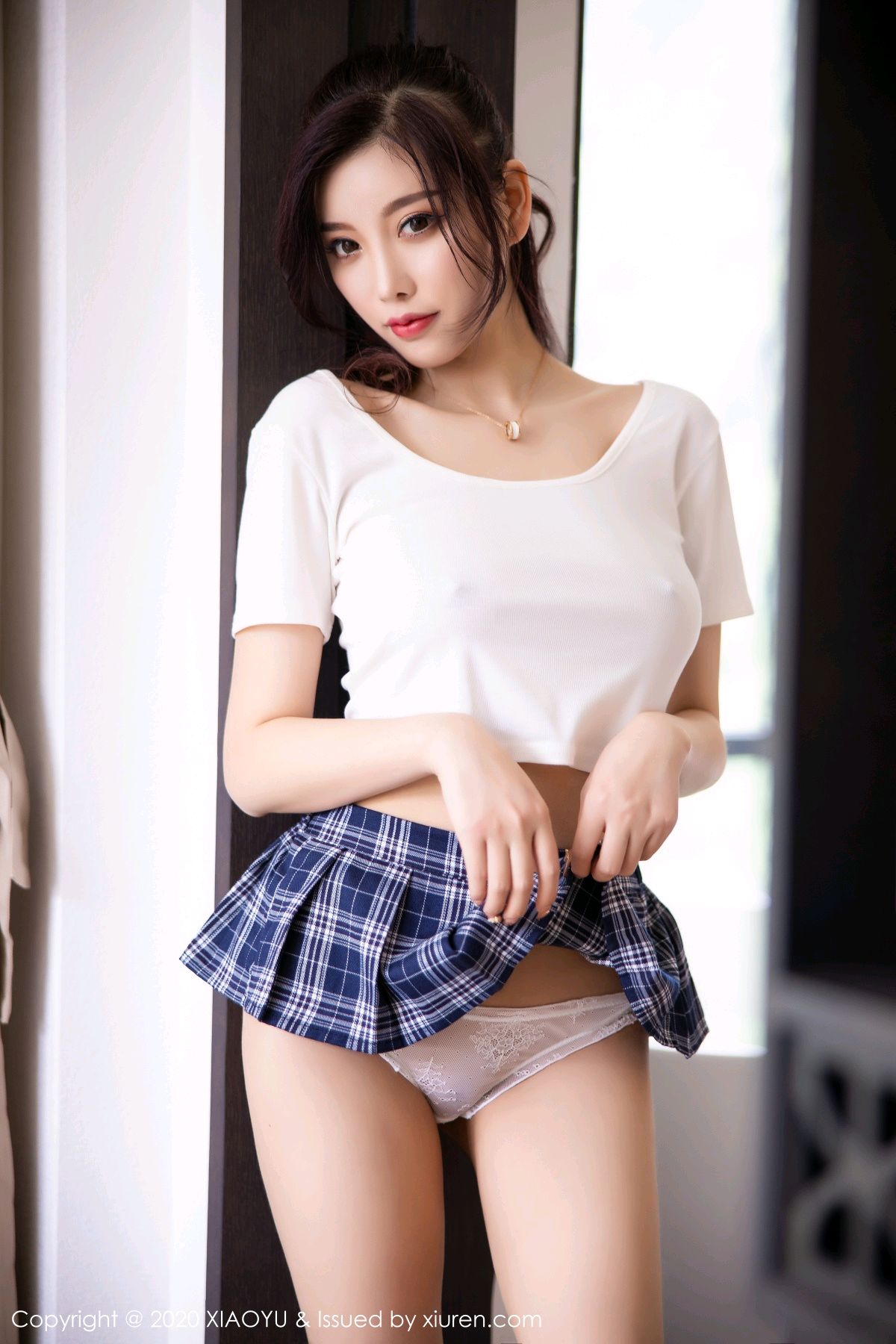 《语画界 杨晨晨 制服写真 VOL.343》第44张,模特杨晨晨,语画界,制服主题,全套64张