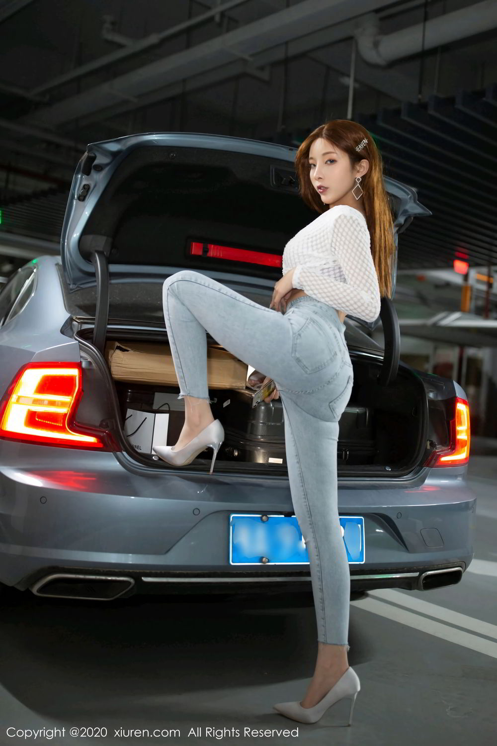 《秀人网 陈小喵(Chen Xiao Miao)、赵静伟(赵惟依) 性感写真 No.2374》第3张,模特陈小喵(Chen Xiao Miao)、赵静伟(赵惟依),秀人网,性感主题,全套65张