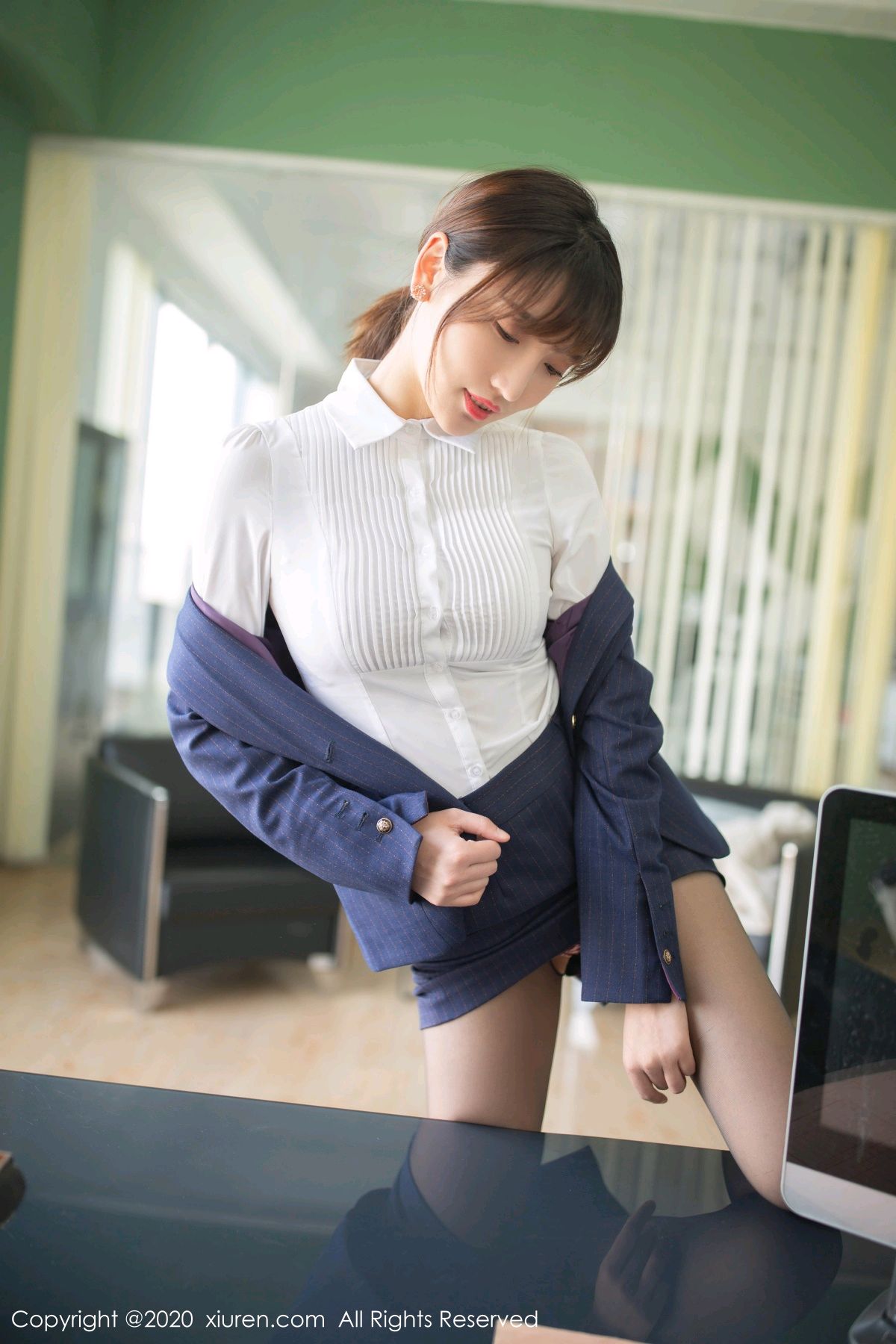 《秀人网 陆萱萱(Lu Xuan Xuan) 黑丝写真 No.2552》第15张,模特陆萱萱(Lu Xuan Xuan),秀人网,黑丝主题,全套76张