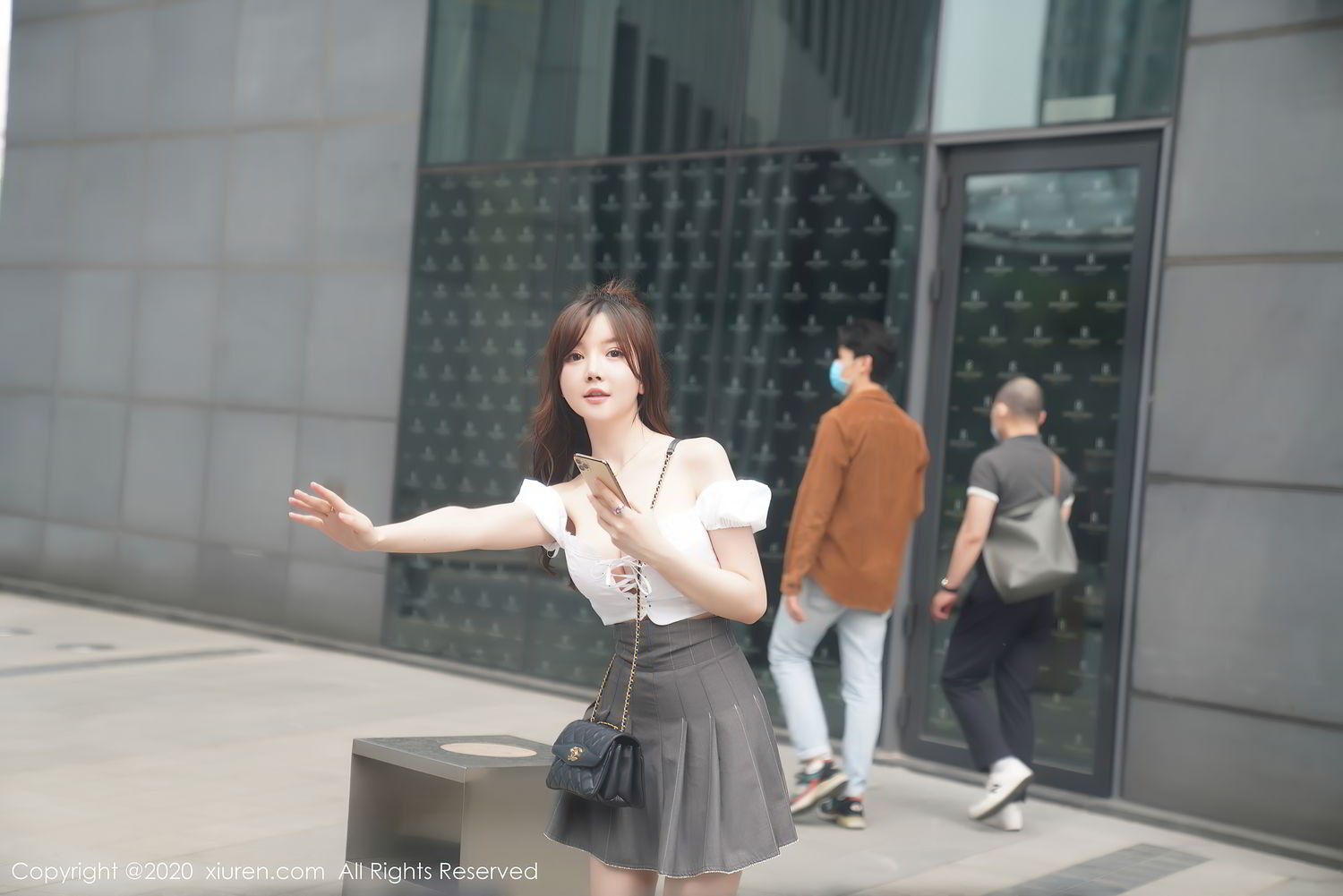《秀人网 黄米妮 波涛胸涌写真 No.2408》第58张,模特黄米妮,秀人网,波涛胸涌主题,全套71张