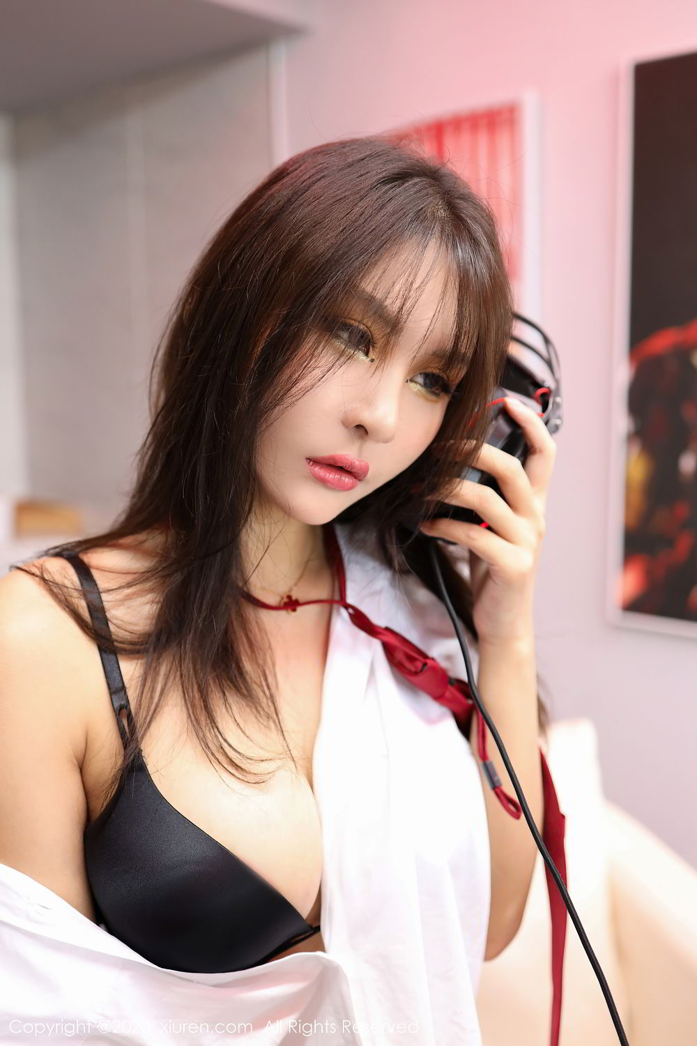 《秀人网 SOLO-尹菲(Solo Yifei) 黑丝写真 No.2461》第19张,模特SOLO-尹菲(Solo Yifei),秀人网,黑丝主题,全套90张
