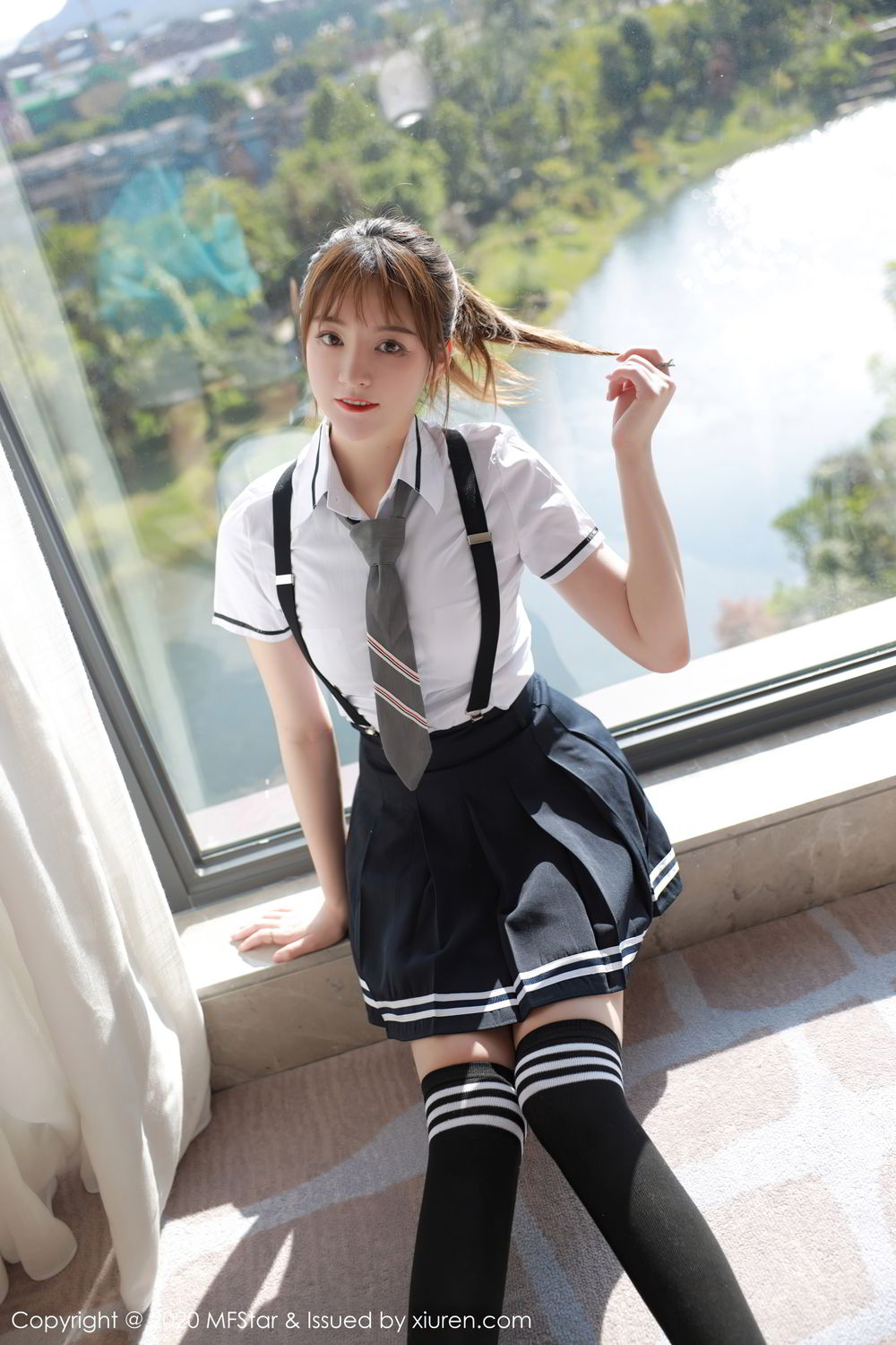 《MFStar yoo优优(Yoo You You) 制服写真 VOL.390》第12张,模特yoo优优(Yoo You You),mfstar,制服主题,全套67张