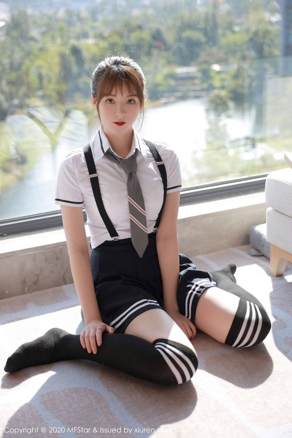 《MFStar yoo优优(Yoo You You) 制服写真 VOL.390》第21张,模特yoo优优(Yoo You You),mfstar,制服主题,全套67张