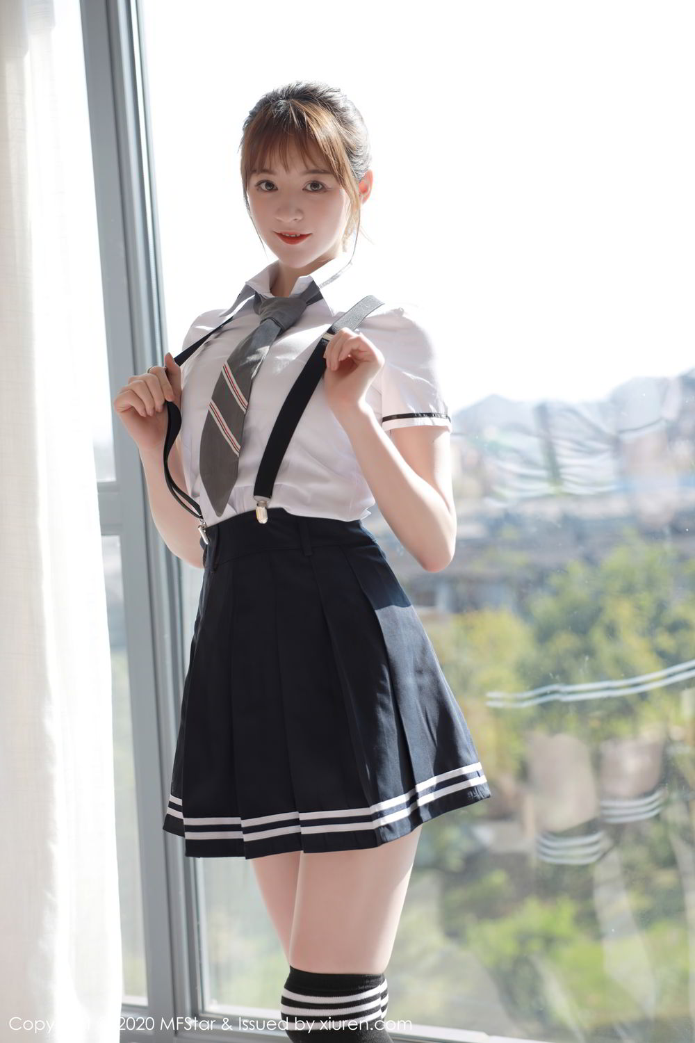 《MFStar yoo优优(Yoo You You) 制服写真 VOL.390》第26张,模特yoo优优(Yoo You You),mfstar,制服主题,全套67张