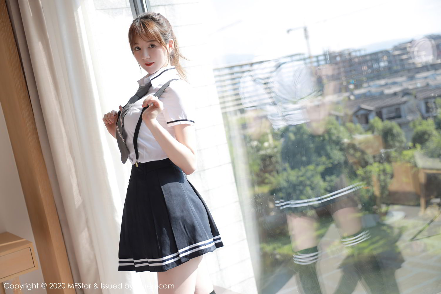 《MFStar yoo优优(Yoo You You) 制服写真 VOL.390》第27张,模特yoo优优(Yoo You You),mfstar,制服主题,全套67张