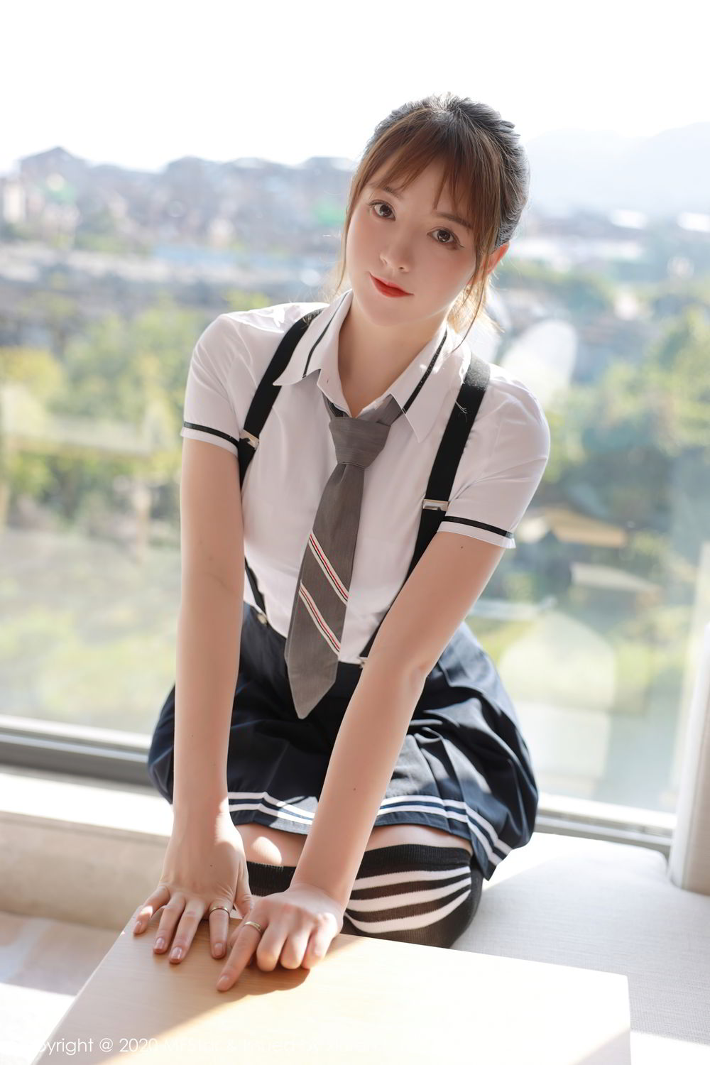 《MFStar yoo优优(Yoo You You) 制服写真 VOL.390》第38张,模特yoo优优(Yoo You You),mfstar,制服主题,全套67张