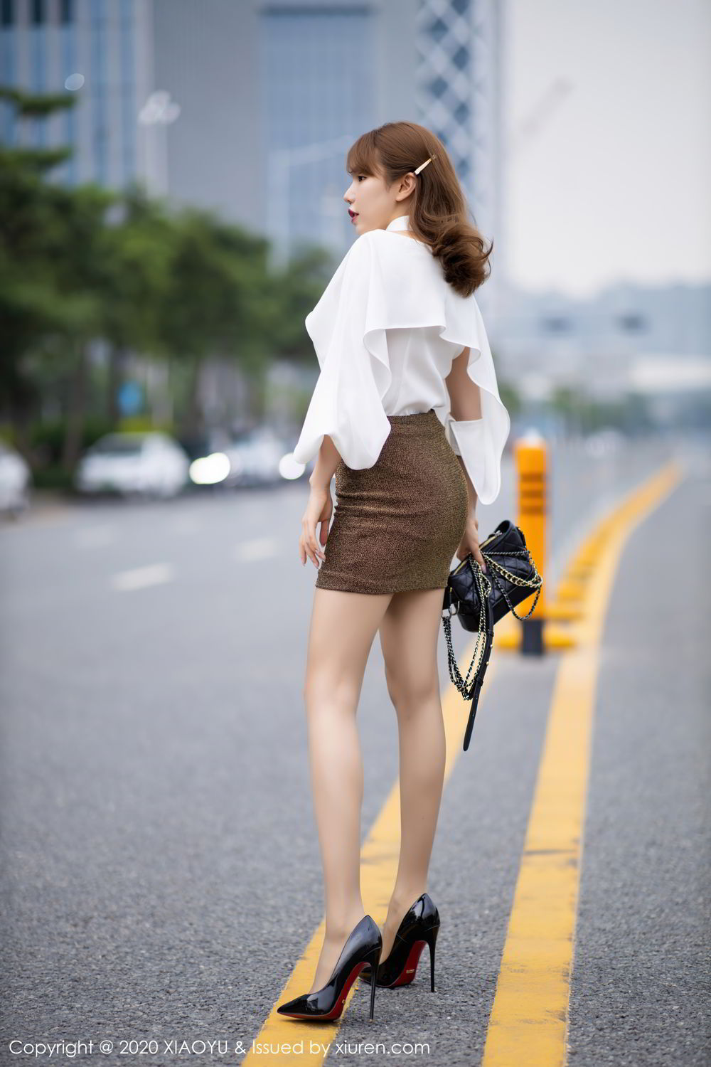 《语画界 ChristychristyFung(兔小兔) 制服写真 VOL.382》第91张,模特ChristychristyFung(兔小兔),语画界,制服主题,全套100张
