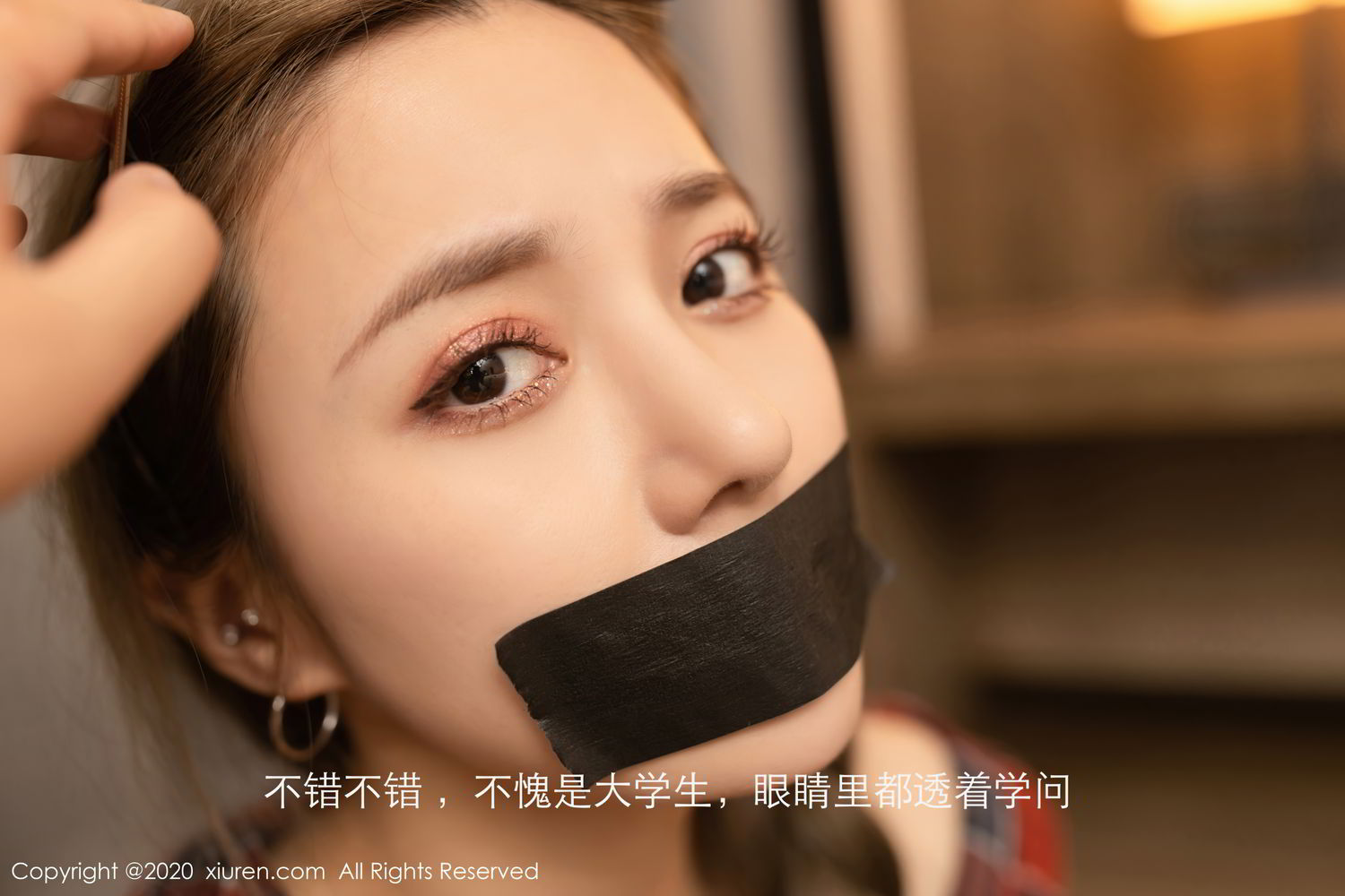 《秀人网 鱼子酱fish(Yu Zi Jiang Fish) 高清写真 No.2716》第19张，模特鱼子酱fish(Yu Zi Jiang Fish)，秀人网，全套32张