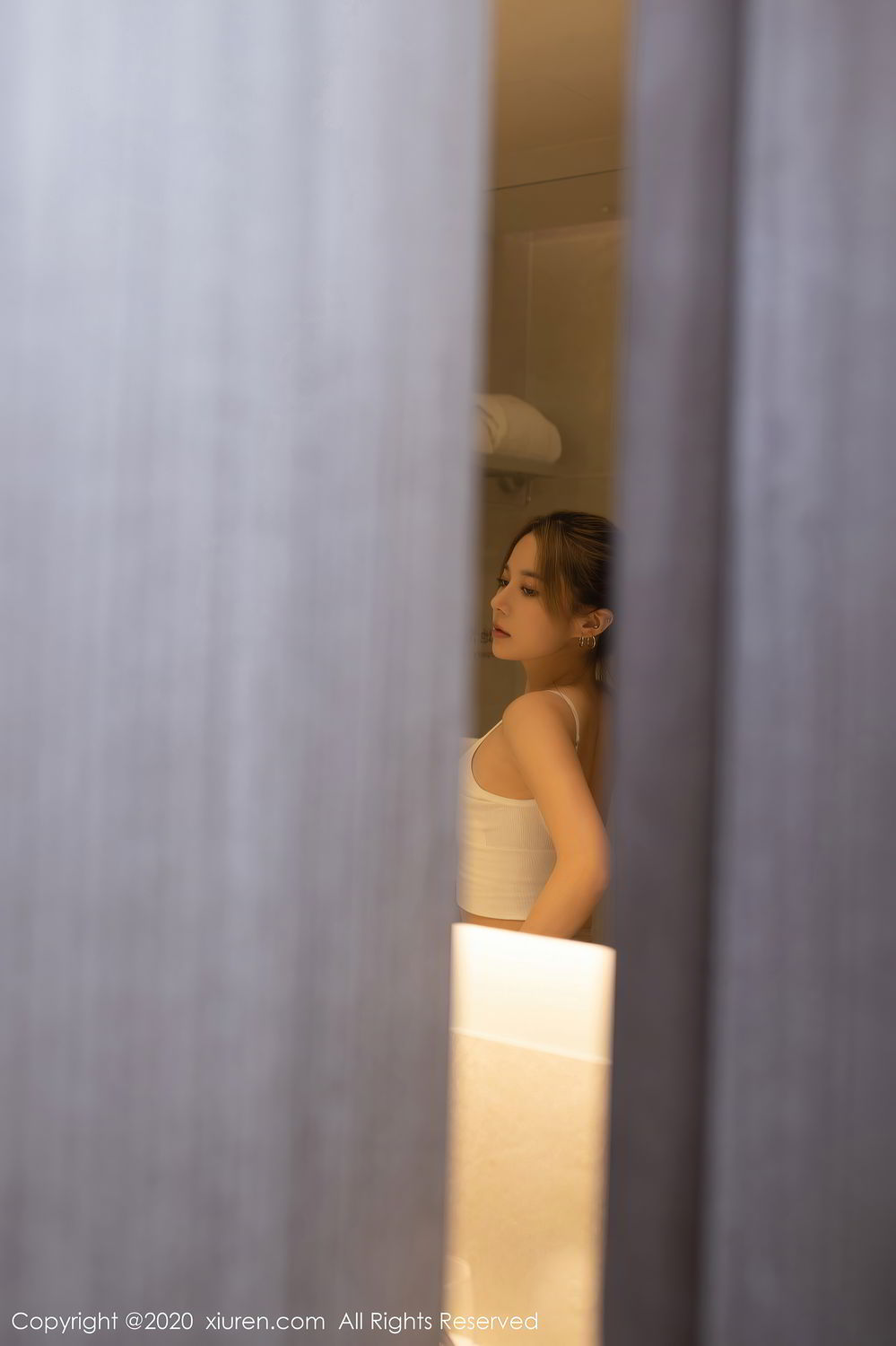 《秀人网 鱼子酱fish(Yu Zi Jiang Fish) 高清写真 No.2871》第34张，模特鱼子酱fish(Yu Zi Jiang Fish)，秀人网，全套65张
