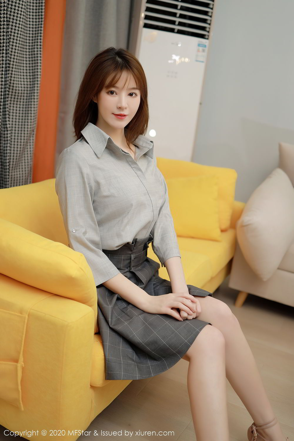 《MFStar yoo优优(Yoo You You) 制服写真 VOL.424》第17张,模特yoo优优(Yoo You You),mfstar,制服主题,全套60张