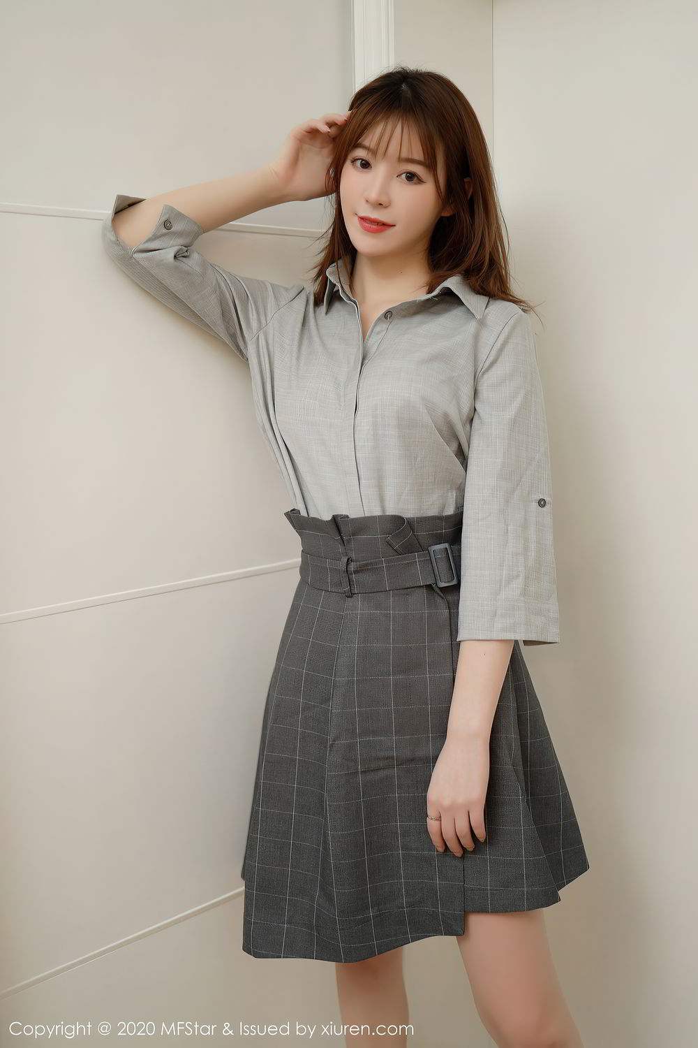 《MFStar yoo优优(Yoo You You) 制服写真 VOL.424》第21张,模特yoo优优(Yoo You You),mfstar,制服主题,全套60张