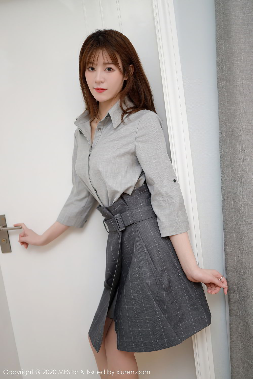 《MFStar yoo优优(Yoo You You) 制服写真 VOL.424》第25张,模特yoo优优(Yoo You You),mfstar,制服主题,全套60张
