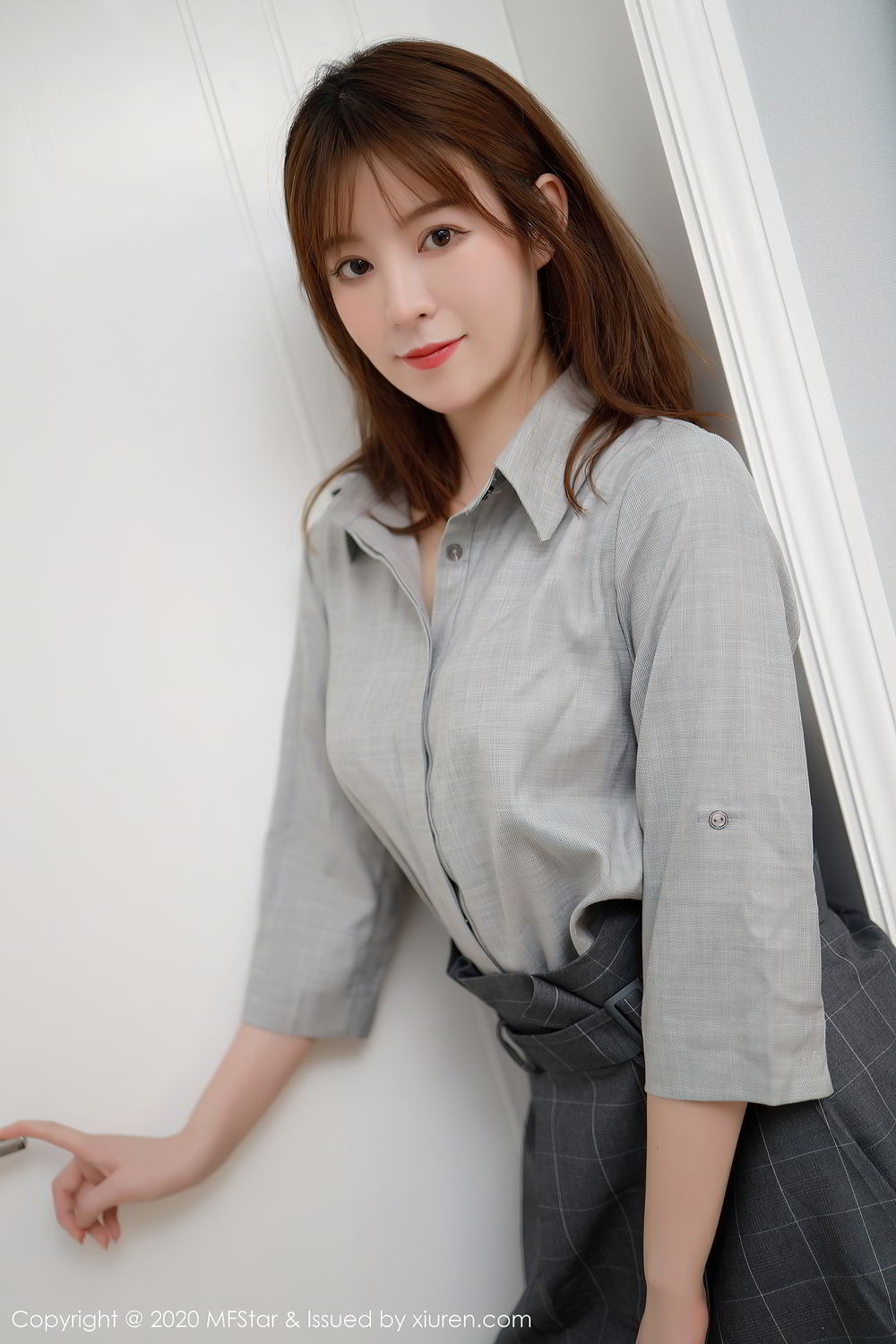 《MFStar yoo优优(Yoo You You) 制服写真 VOL.424》第26张,模特yoo优优(Yoo You You),mfstar,制服主题,全套60张