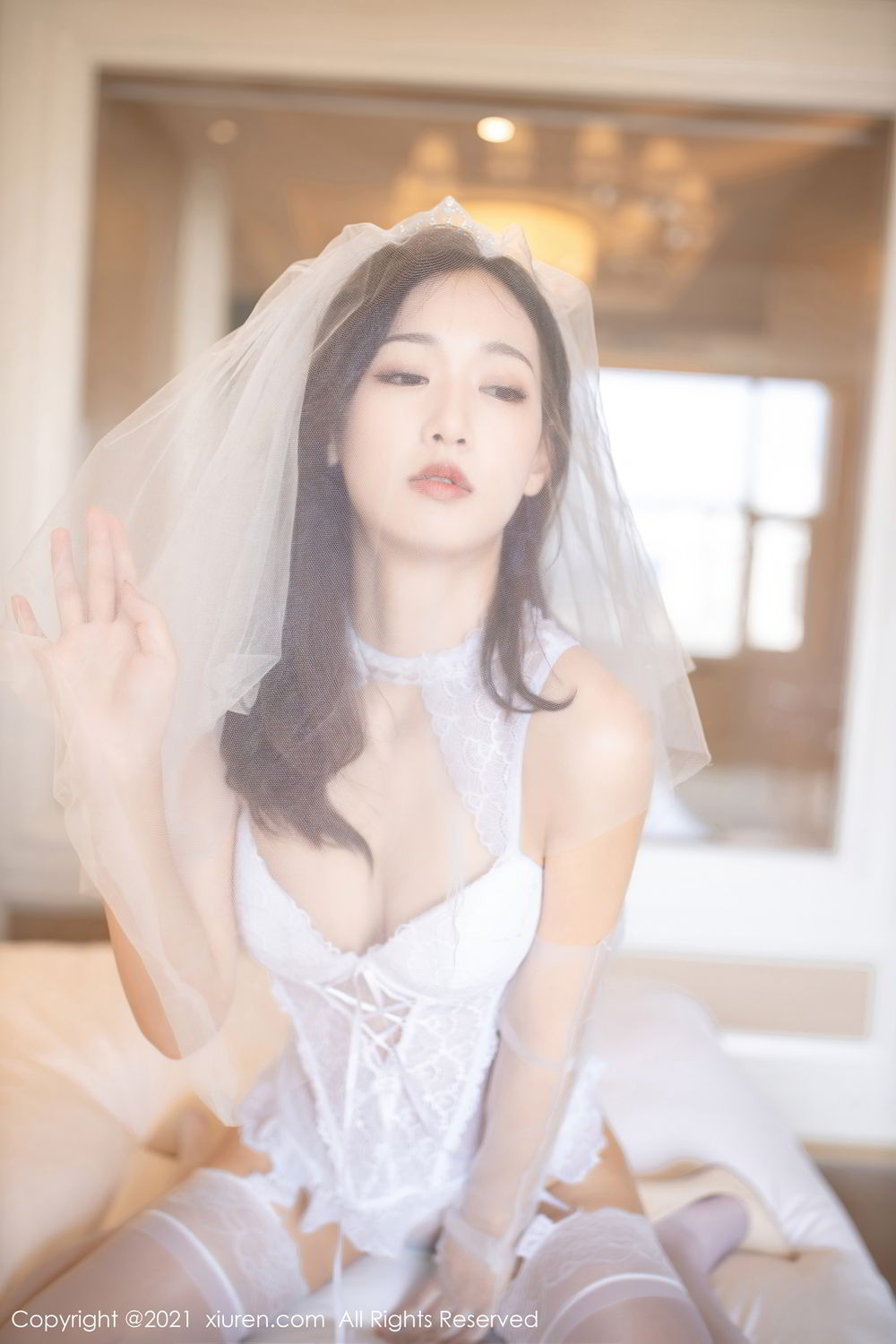 《秀人网 唐安琪 婚纱写真 No.2968》第28张，模特唐安琪，秀人网，婚纱主题，全套66张