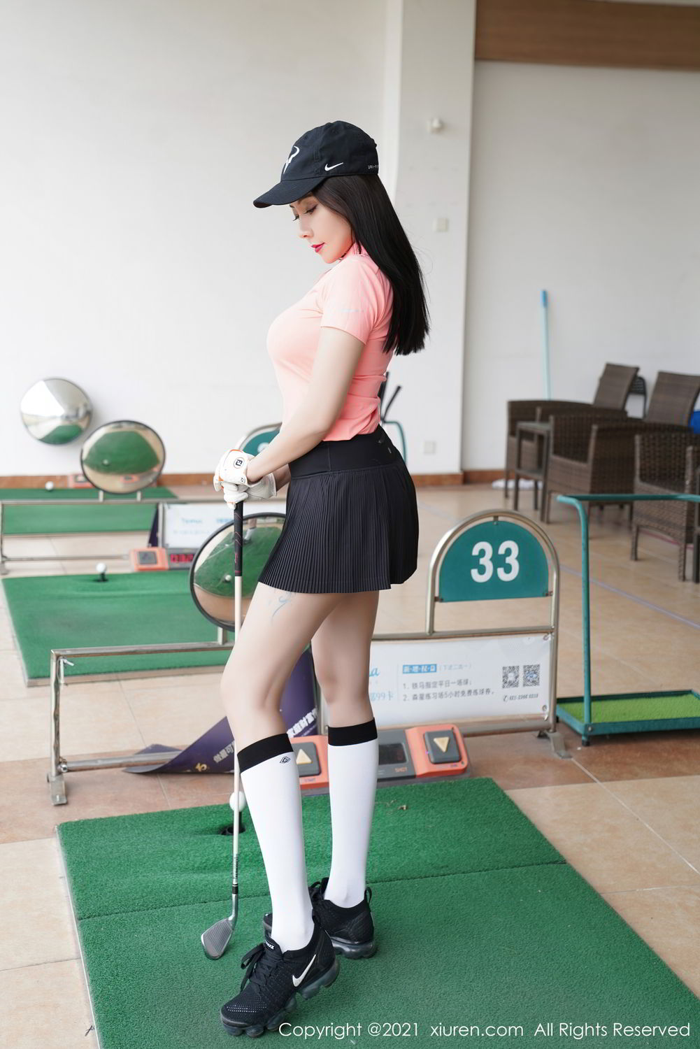 《秀人网 闫雪松(松果儿) 制服写真 No.2966》第13张,模特闫雪松(松果儿),秀人网,制服主题,全套59张