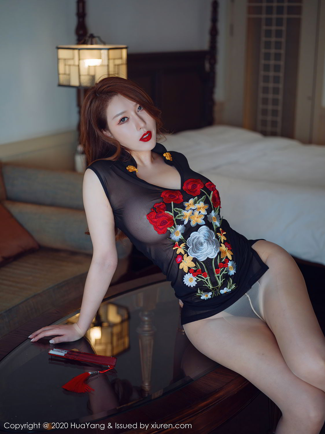 《花漾 Egg-尤妮丝 制服写真 VOL.333》第45张，模特Egg-尤妮丝，花漾，制服主题，全套54张