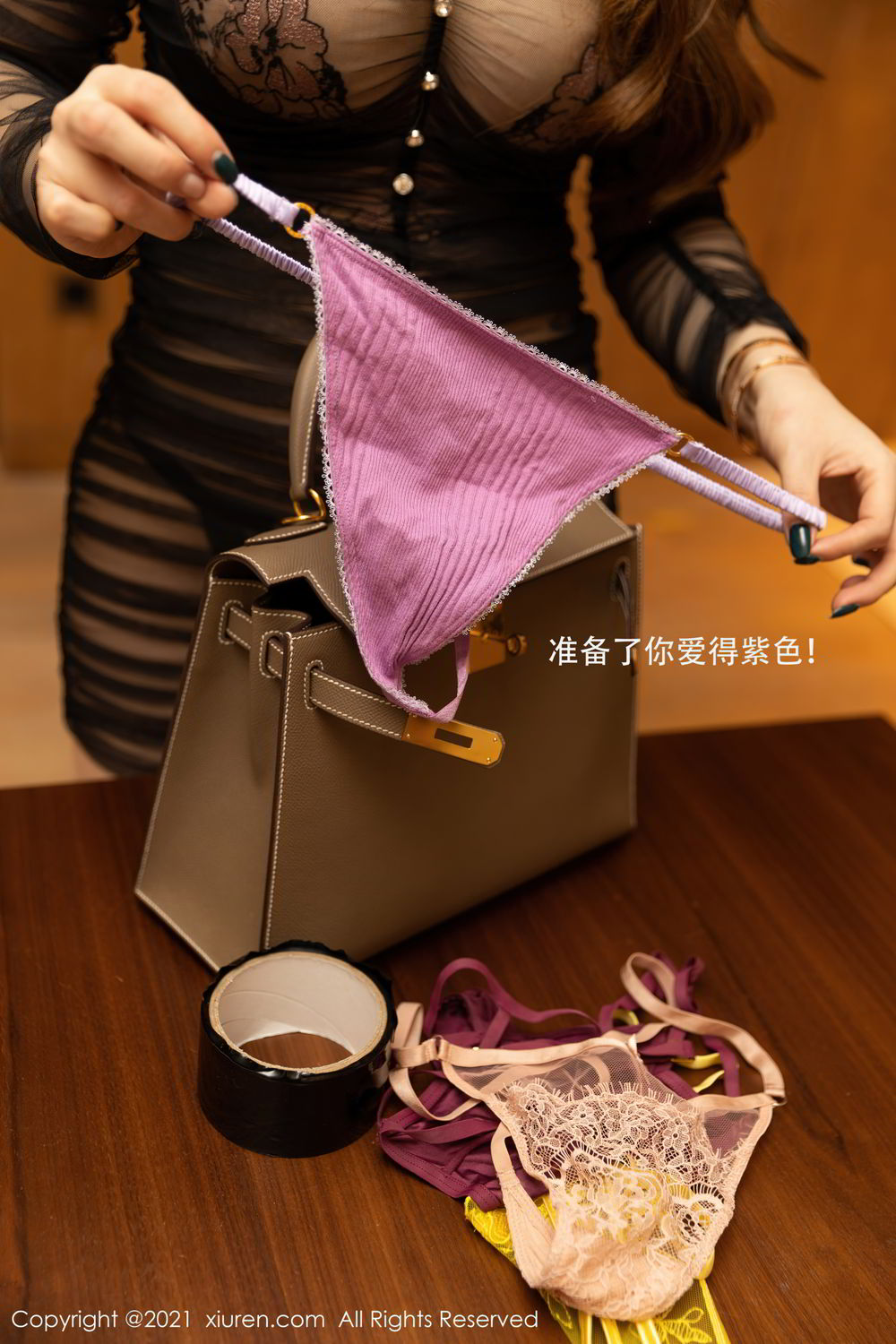 《秀人网 Egg-尤妮丝 美臀写真 No.3006》第24张，模特Egg-尤妮丝，秀人网，美臀主题，全套66张