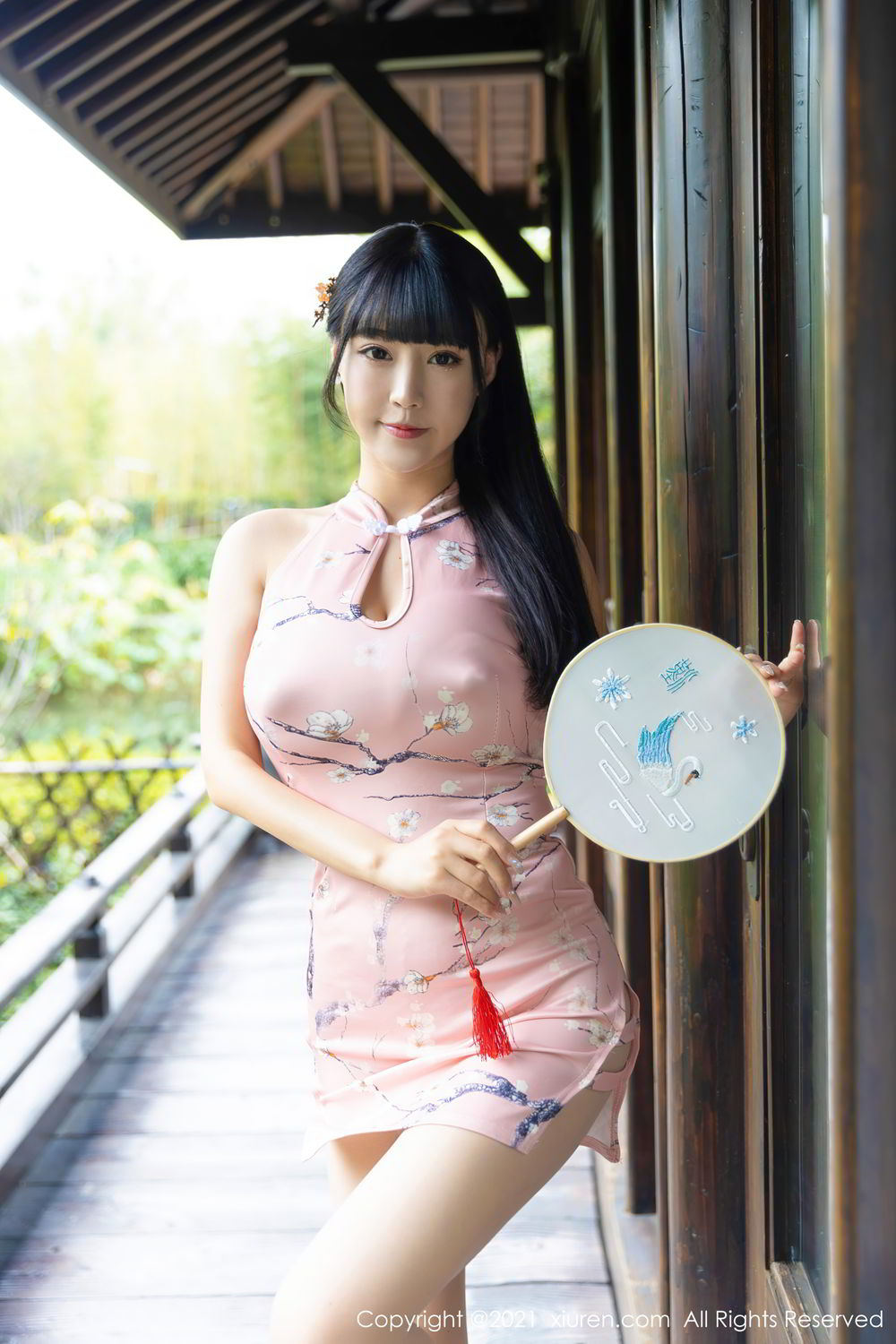《秀人网 朱可(barbie可儿)、雪瑞Lisa(Lisa) 制服写真 VOL.3008》第29张，模特朱可(barbie可儿)、雪瑞Lisa(Lisa)，秀人网，制服主题，全套60张