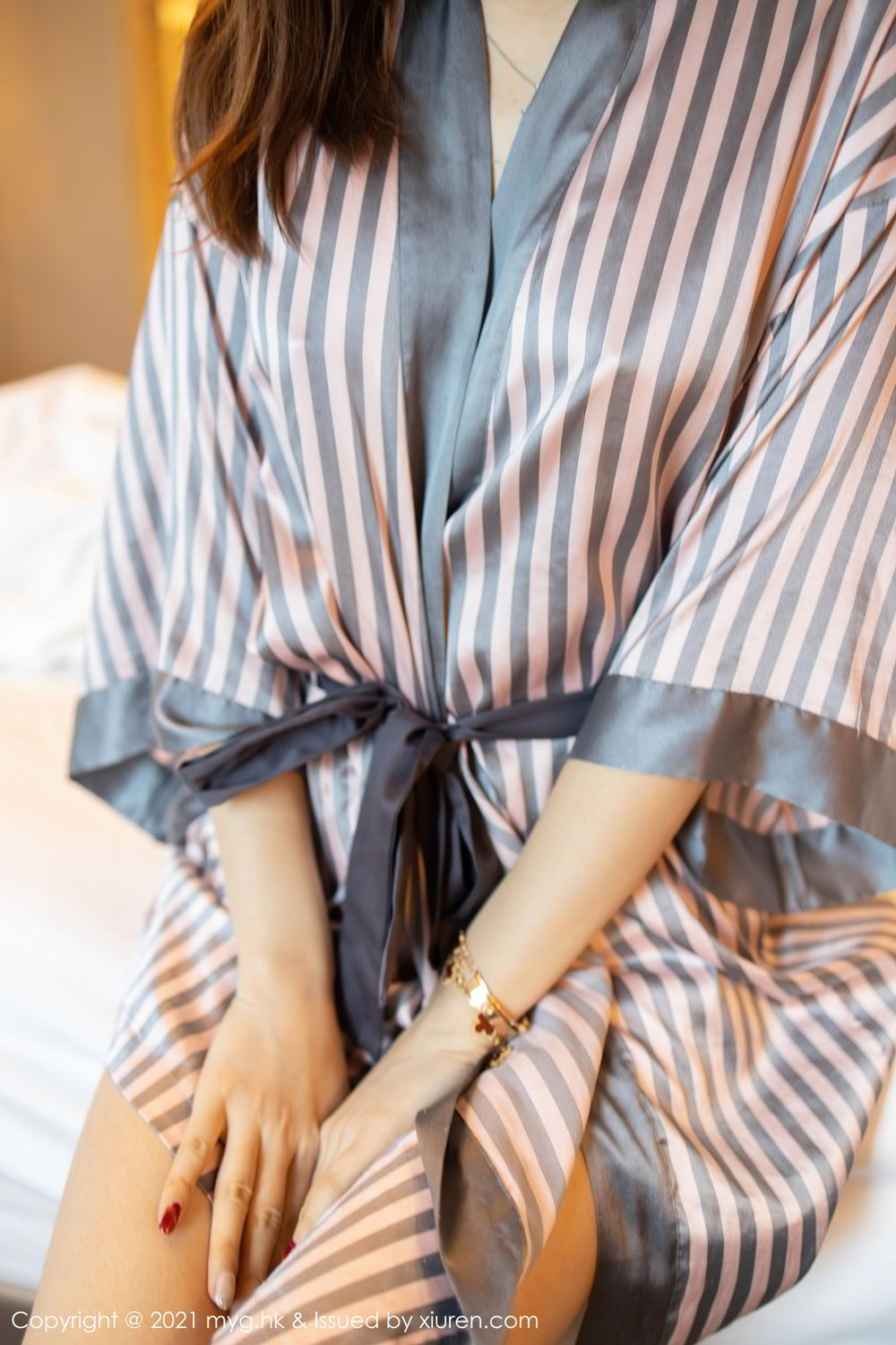 《MyGirl 綺裡嘉(绮里嘉) 制服写真 VOL.481》第58张,模特綺裡嘉(绮里嘉),mygirl,制服主题,全套85张