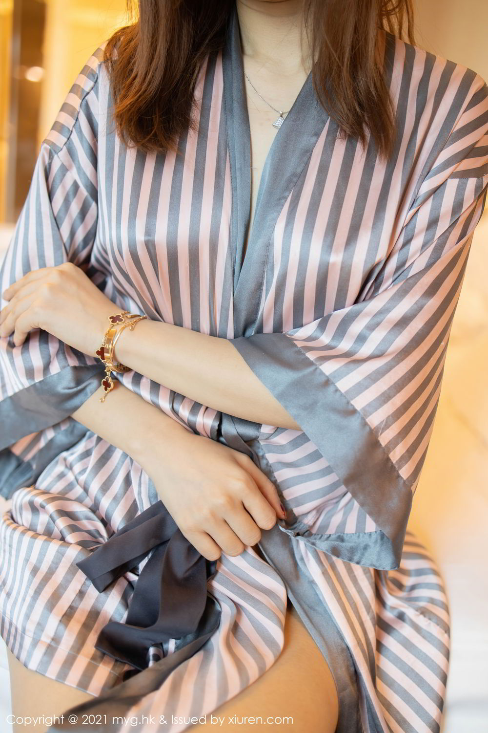 《MyGirl 綺裡嘉(绮里嘉) 制服写真 VOL.481》第61张,模特綺裡嘉(绮里嘉),mygirl,制服主题,全套85张