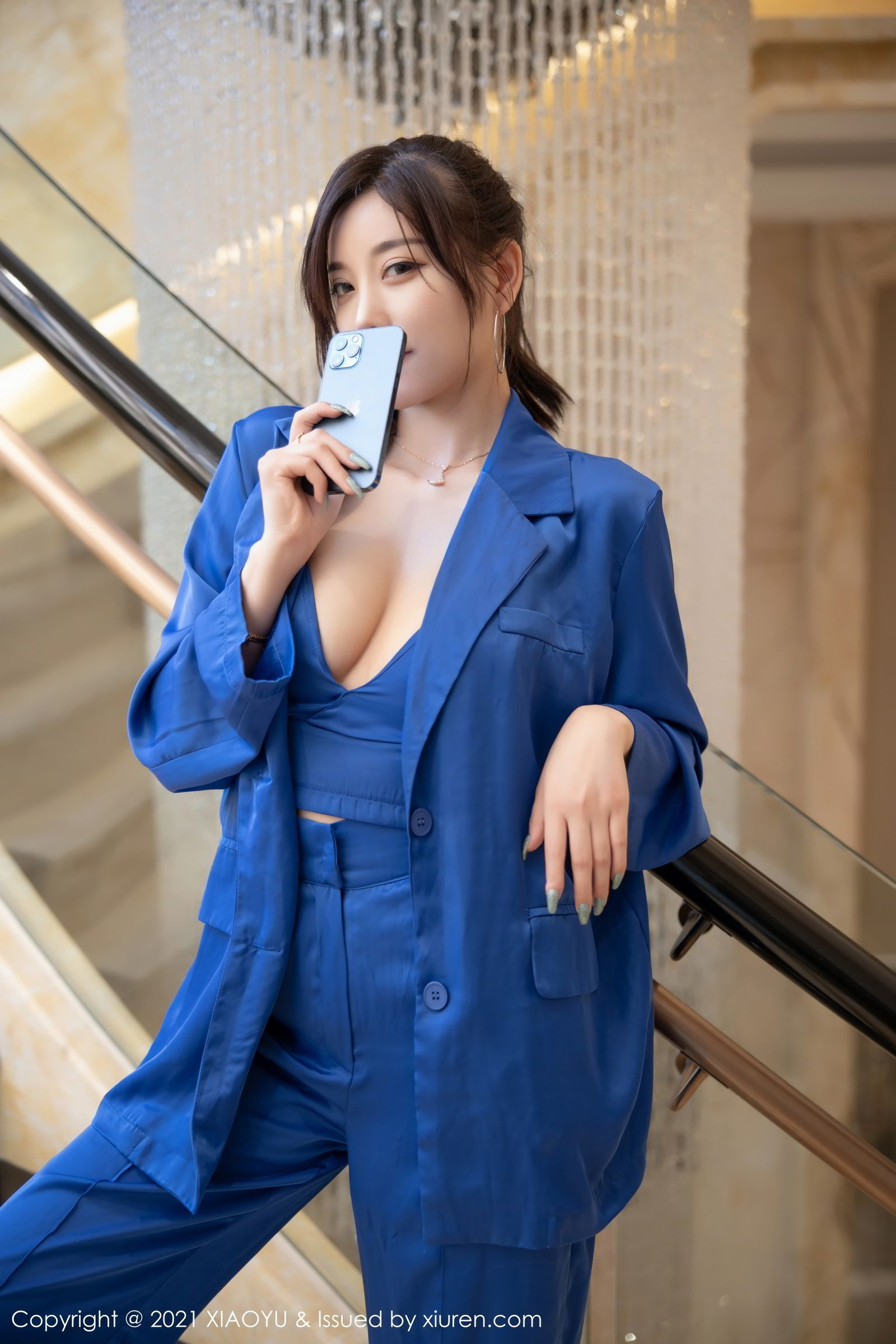《语画界 杨晨晨 制服写真 VOL.467》第1张,模特杨晨晨,语画界,制服主题,全套98张