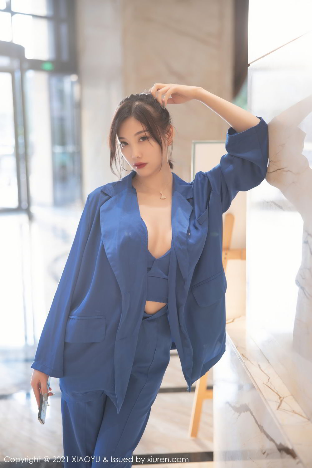 《语画界 杨晨晨 制服写真 VOL.467》第4张,模特杨晨晨,语画界,制服主题,全套98张