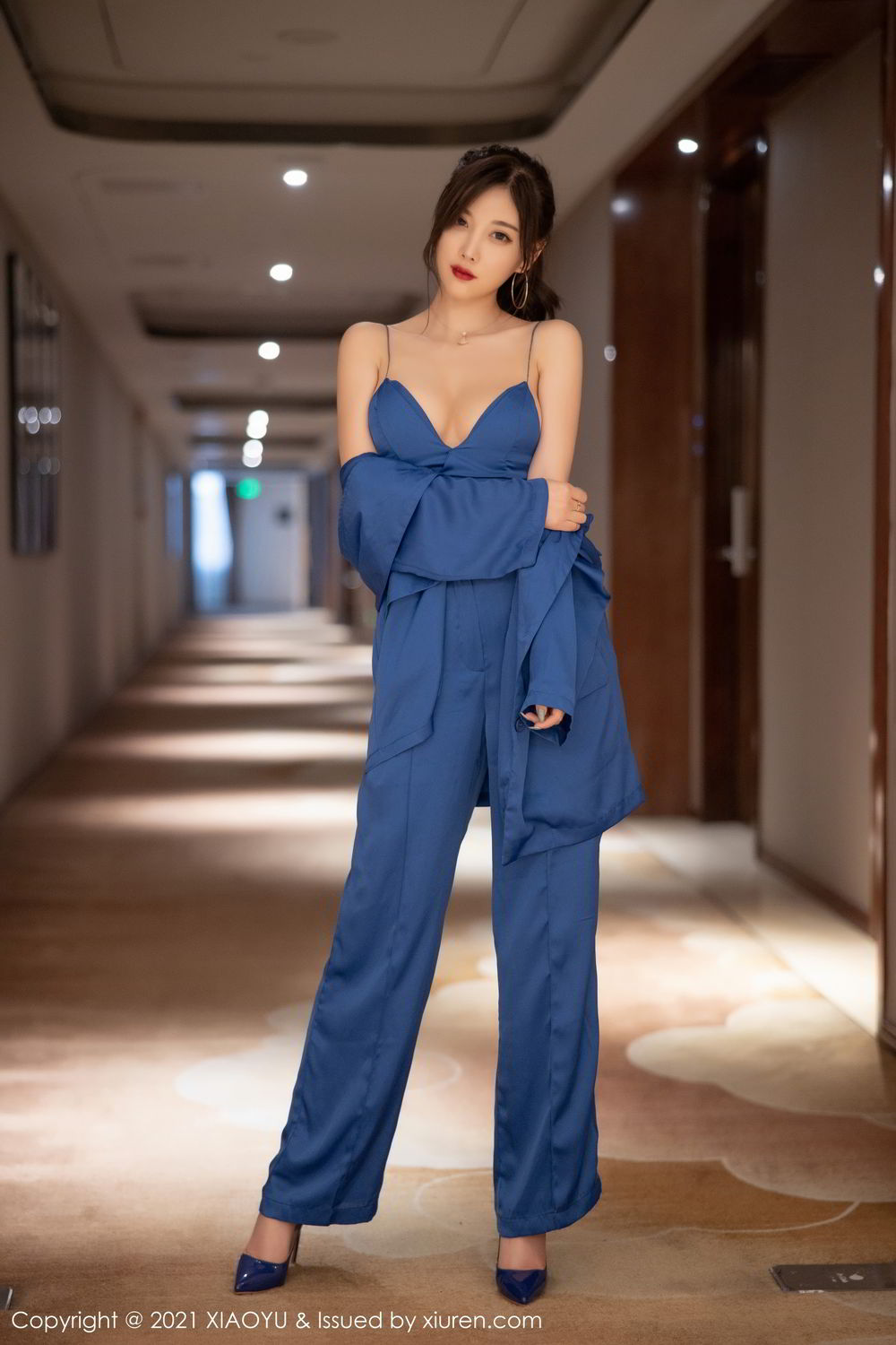 《语画界 杨晨晨 制服写真 VOL.467》第18张,模特杨晨晨,语画界,制服主题,全套98张