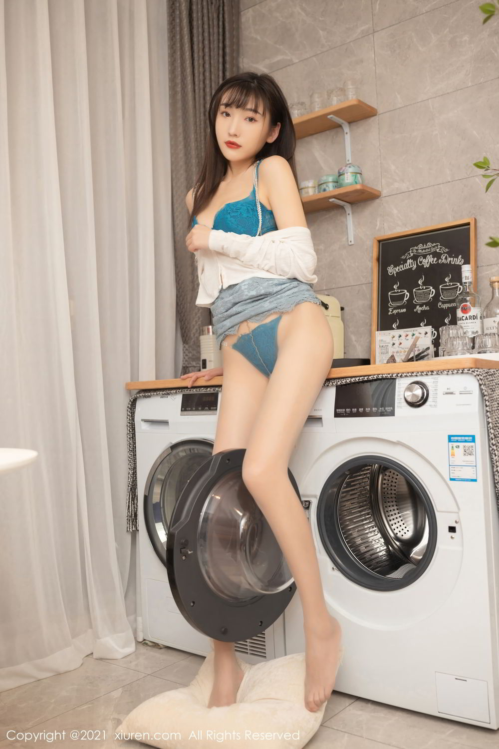 《秀人网 陆萱萱(Lu Xuan Xuan) 内衣写真 No.3084》第35张,模特陆萱萱(Lu Xuan Xuan),秀人网,内衣主题,全套76张