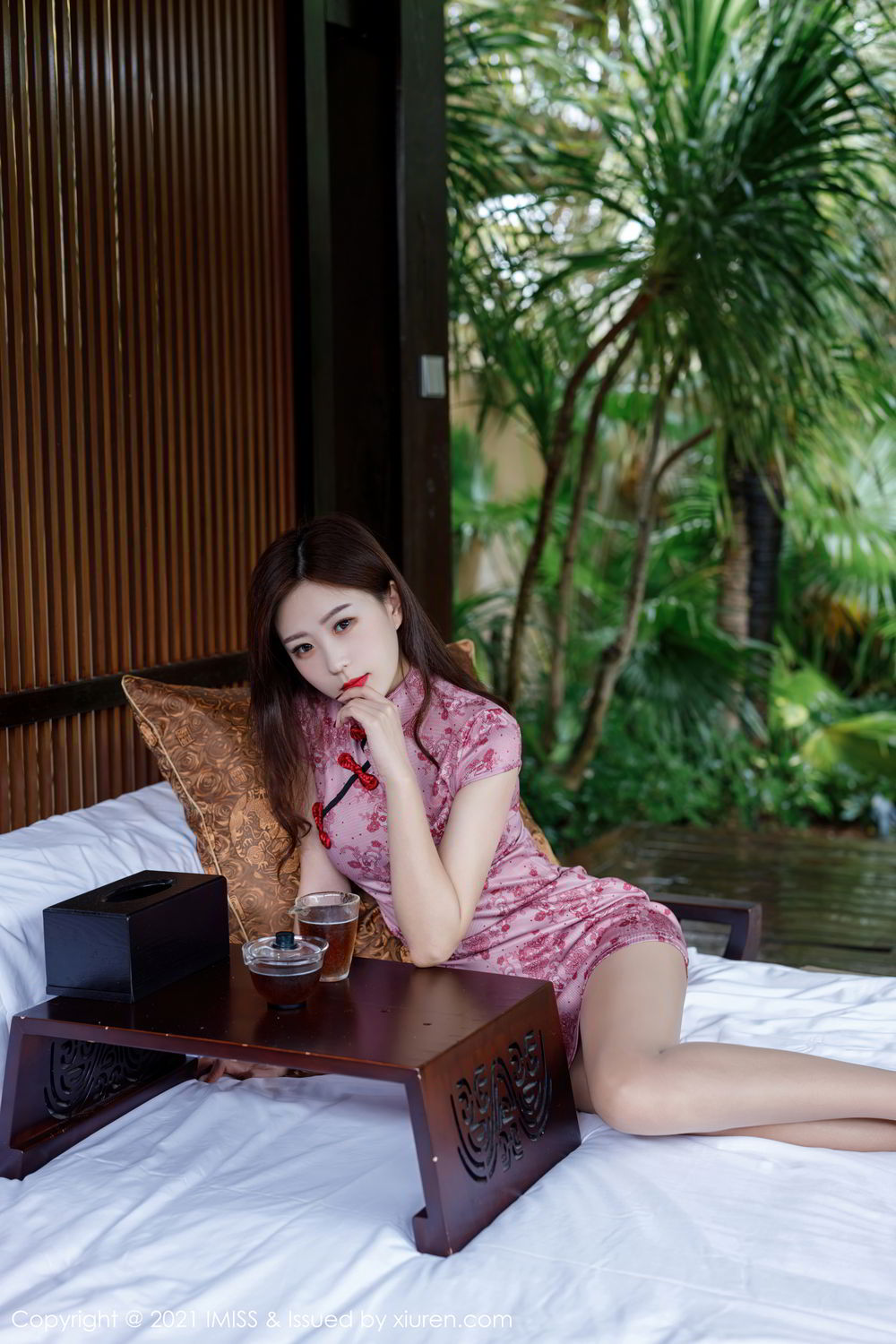《爱蜜社 杨紫嫣(Yang Zi Yan) 制服写真 VOL.547》第10张,模特杨紫嫣(Yang Zi Yan),爱蜜社,制服主题,全套54张