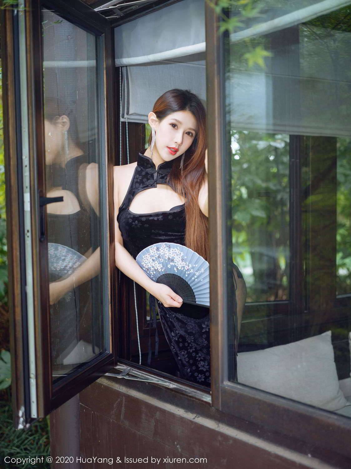 《花漾 徐安安(Xu An An) 制服写真 VOL.344》第2张,模特徐安安(Xu An An),花漾,制服主题,全套51张