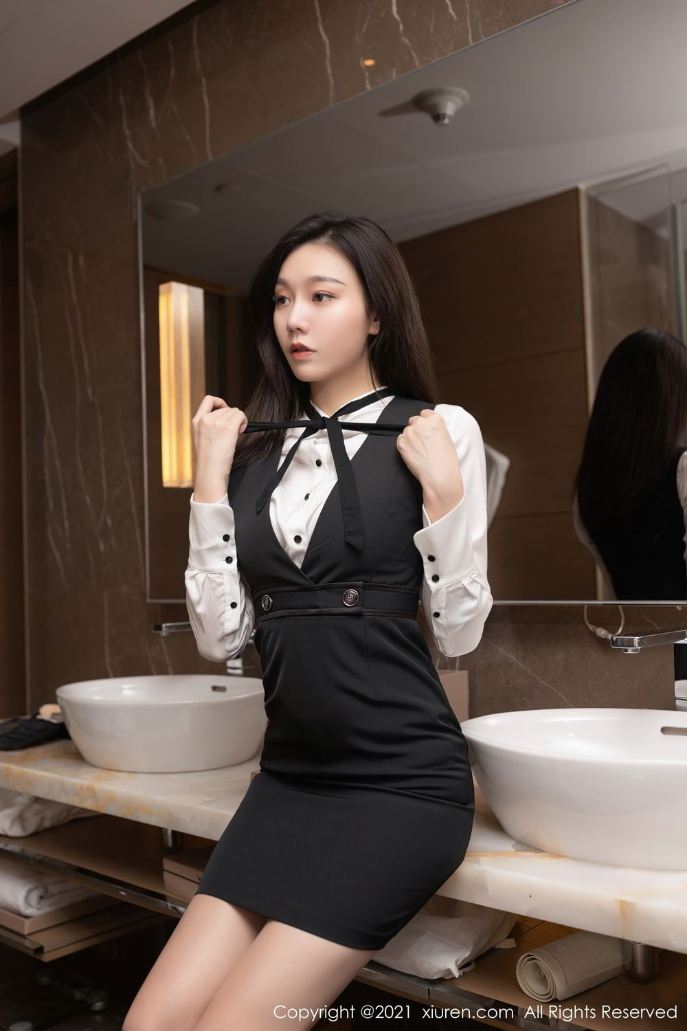 《秀人网 安然Maleah(An Ran Maleah) 制服写真 No.3042》第77张,模特安然Maleah(An Ran Maleah),秀人网,制服主题,全套86张