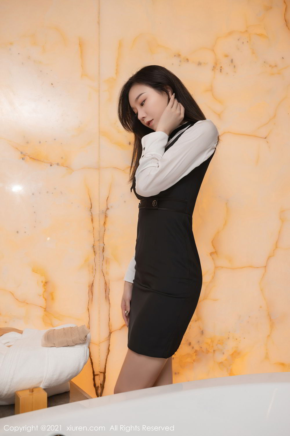 《秀人网 安然Maleah(An Ran Maleah) 制服写真 No.3042》第82张,模特安然Maleah(An Ran Maleah),秀人网,制服主题,全套86张