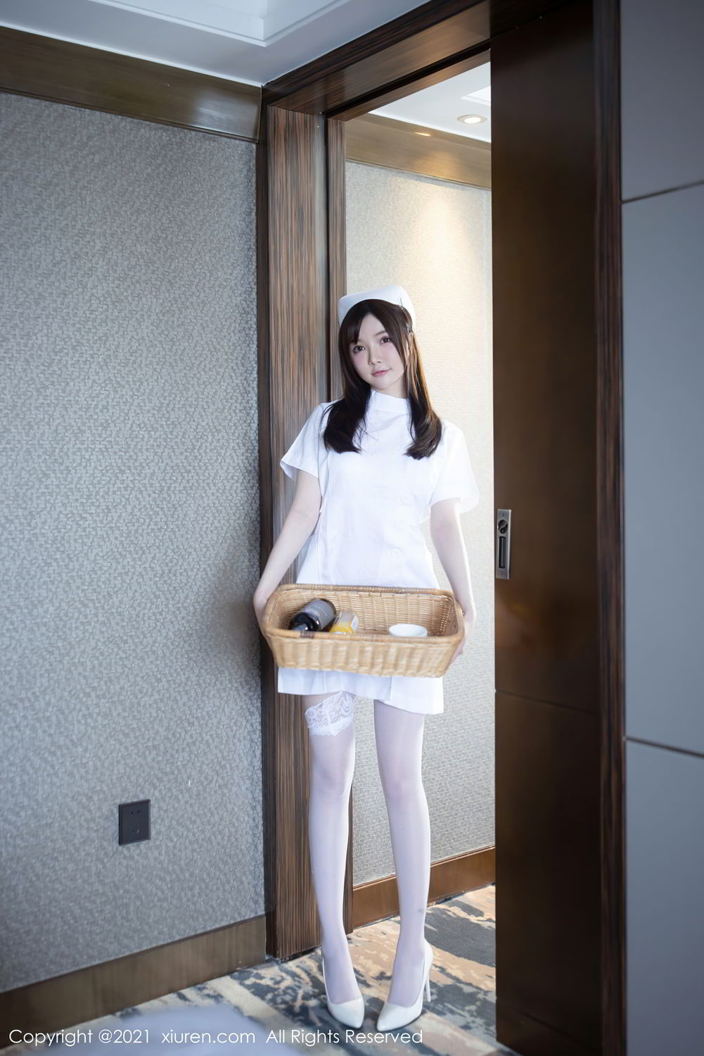 《秀人网 黄米妮 制服写真 No.3114》第17张，模特黄米妮，秀人网，制服主题，全套54张