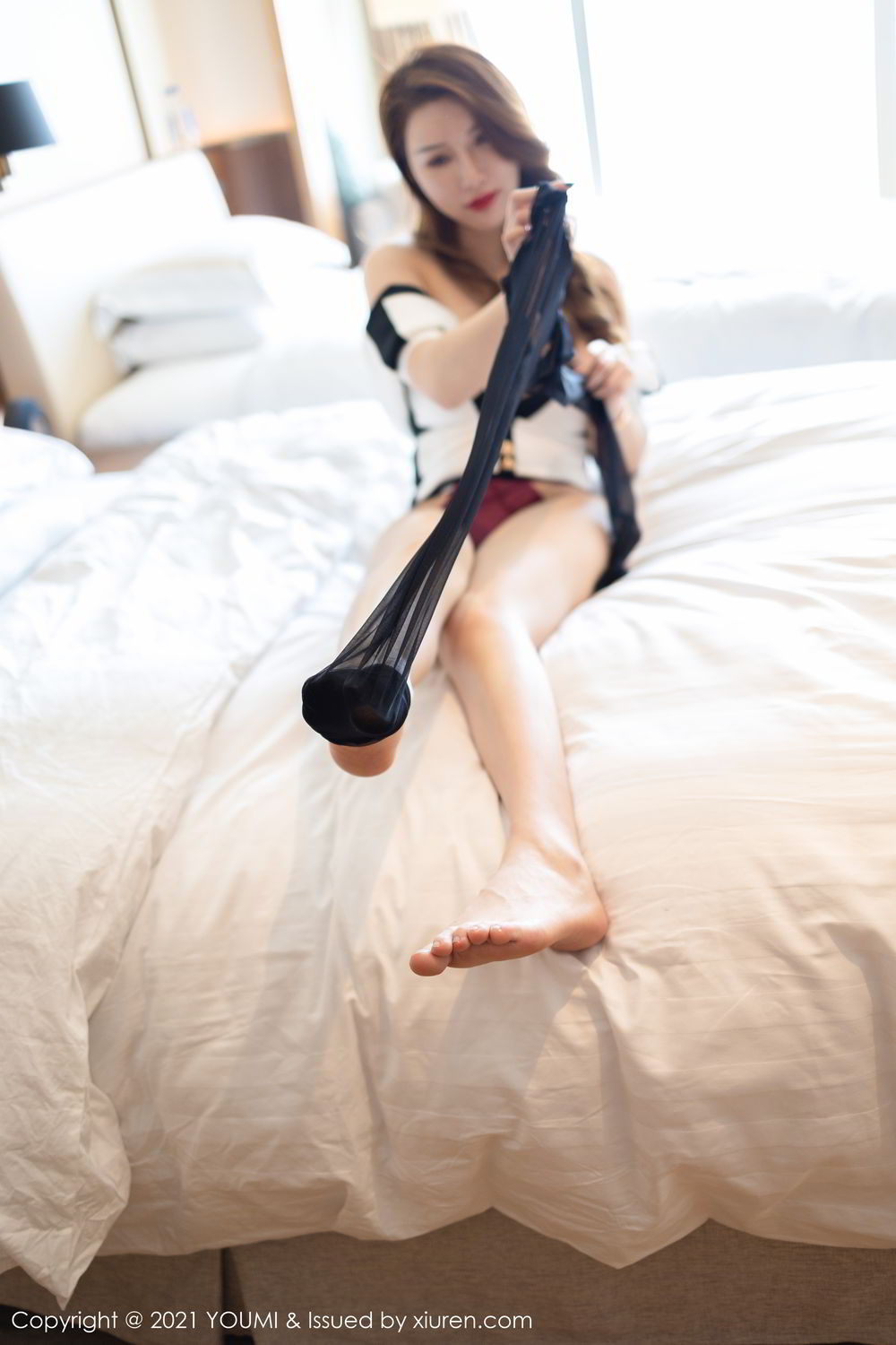 《尤蜜荟 张茜 制服写真 VOL.605》第94张,模特张茜,尤蜜荟,制服主题,全套100张
