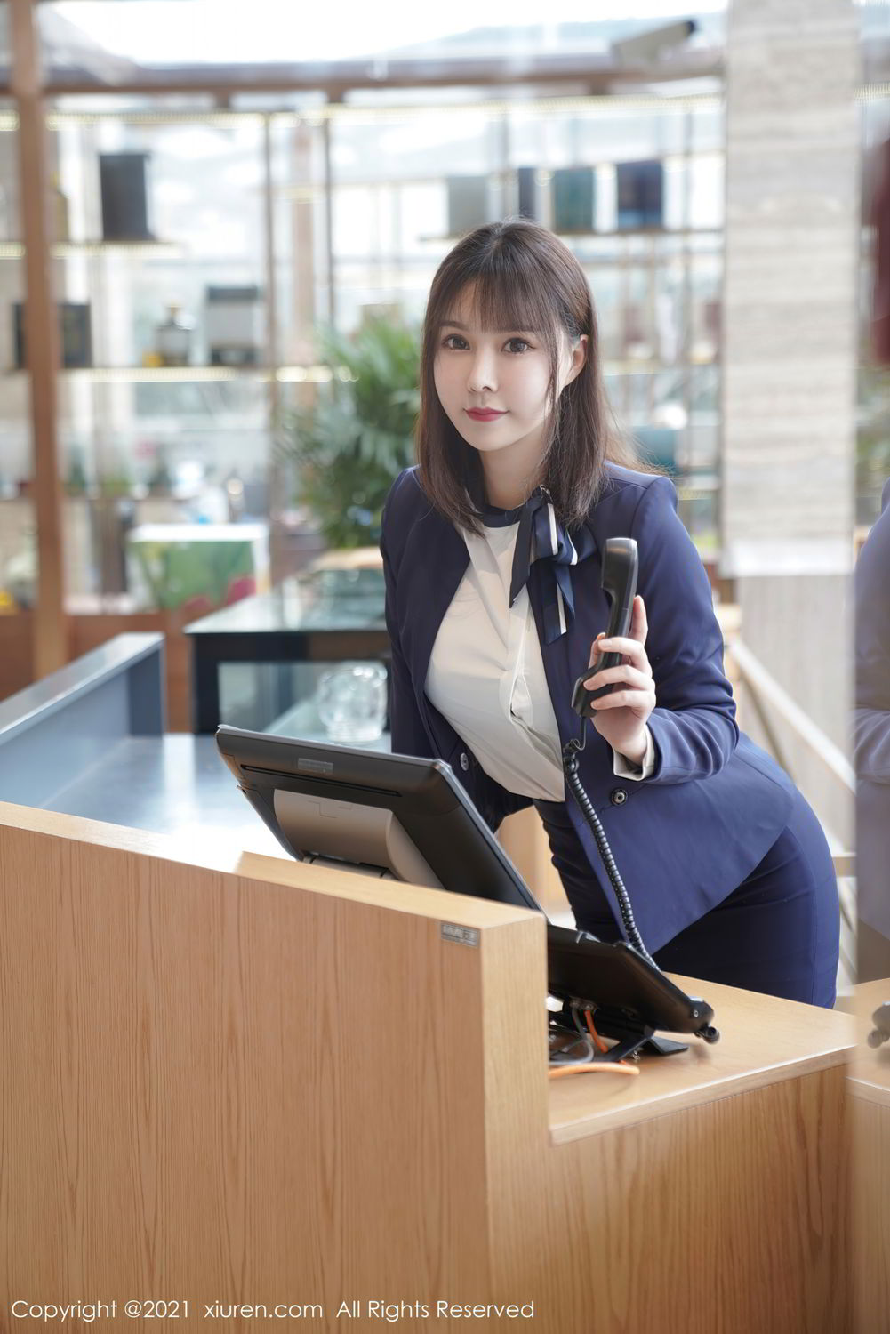 《秀人网 晓鱼酱 制服写真 VOL.3221》第8张，模特晓鱼酱，秀人网，制服主题，全套99张