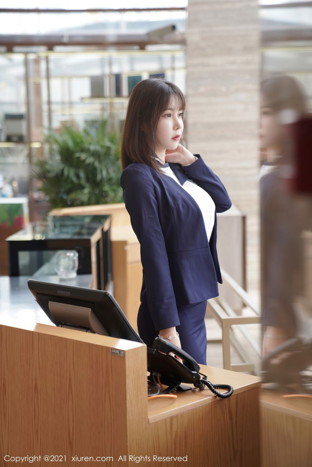 《秀人网 晓鱼酱 制服写真 VOL.3221》第16张,模特晓鱼酱,秀人网,制服主题,全套99张