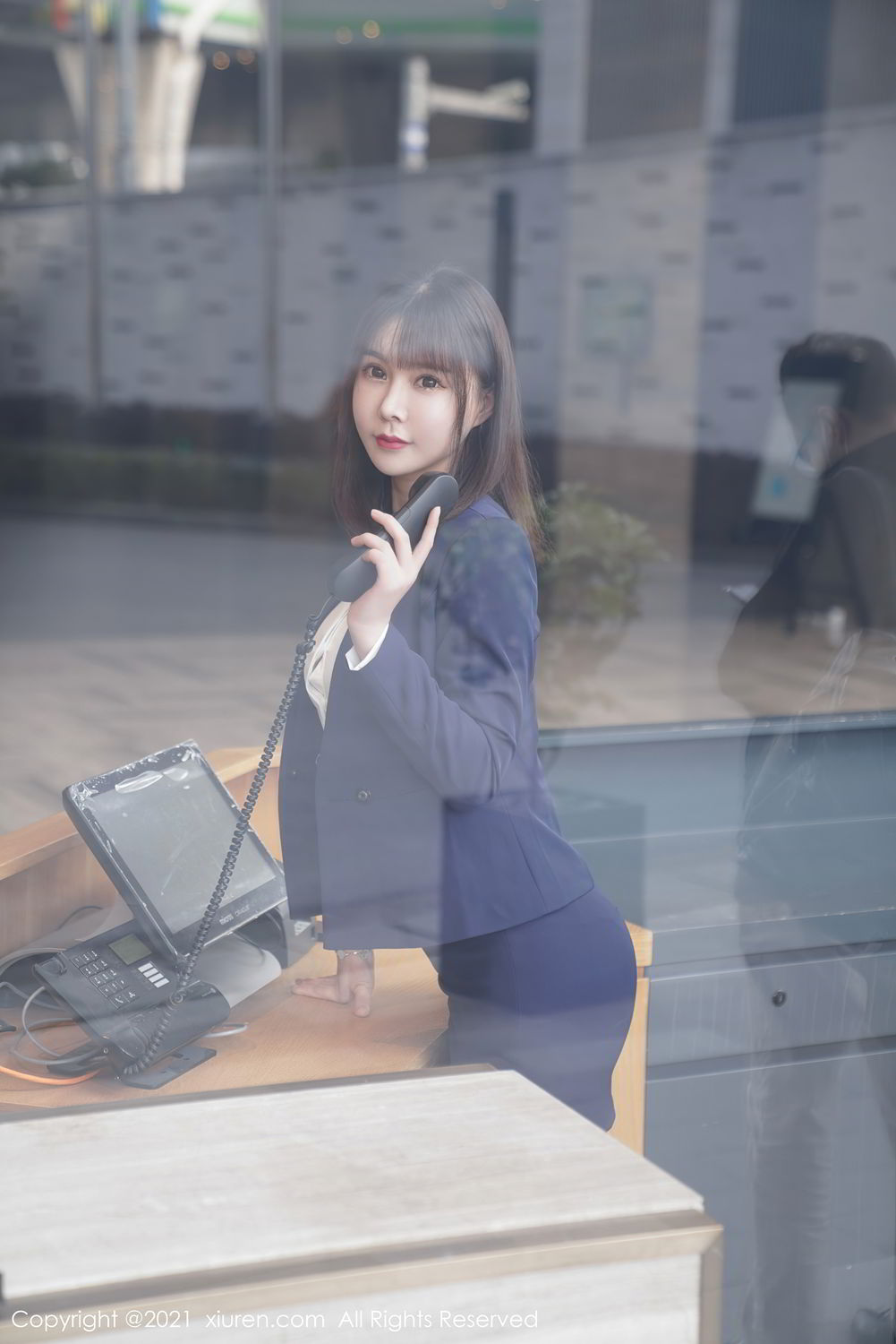 《秀人网 晓鱼酱 制服写真 VOL.3221》第21张,模特晓鱼酱,秀人网,制服主题,全套99张