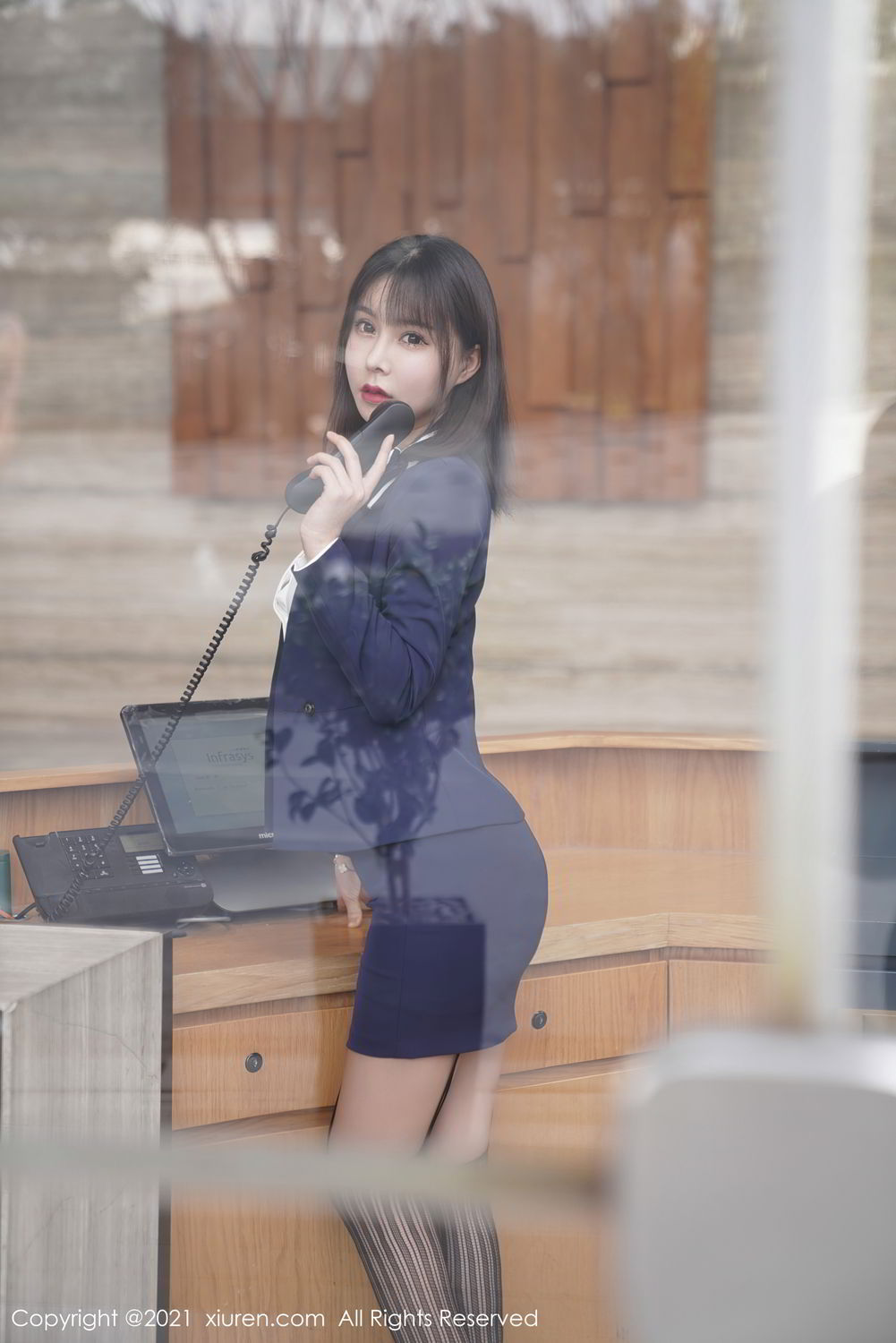 《秀人网 晓鱼酱 制服写真 VOL.3221》第24张,模特晓鱼酱,秀人网,制服主题,全套99张