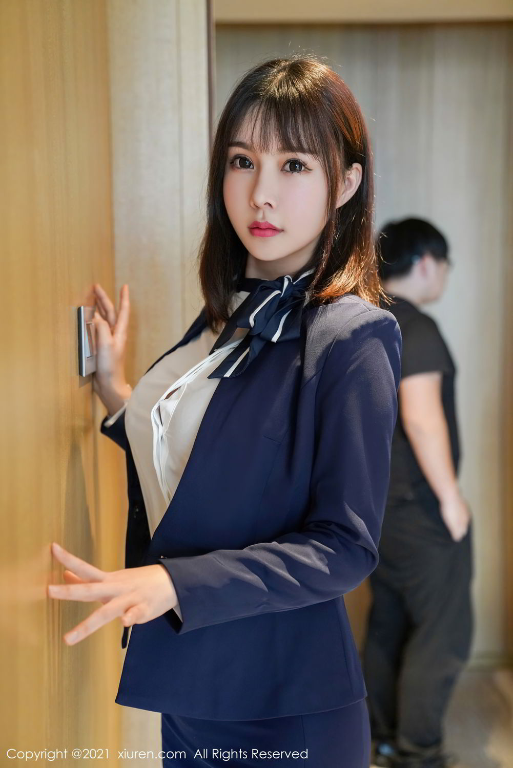 《秀人网 晓鱼酱 制服写真 VOL.3221》第33张,模特晓鱼酱,秀人网,制服主题,全套99张