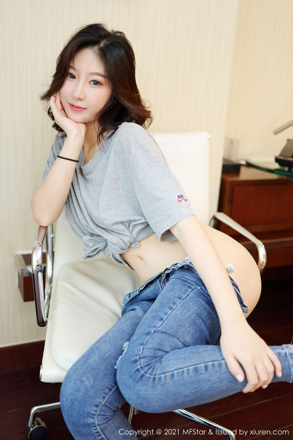 《MFStar 人间荒糖(Ren Jian Huang Tang) 制服写真 VOL.474》第48张,模特人间荒糖(Ren Jian Huang Tang),mfstar,制服主题,全套60张