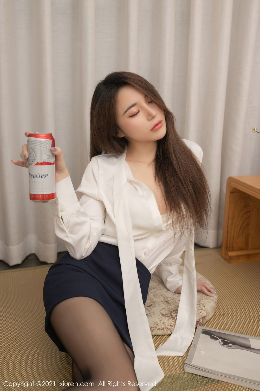 《秀人网 鱼子酱fish(Yu Zi Jiang Fish) 制服写真 VOL.3249》第23张，模特鱼子酱fish(Yu Zi Jiang Fish)，秀人网，制服主题，全套81张