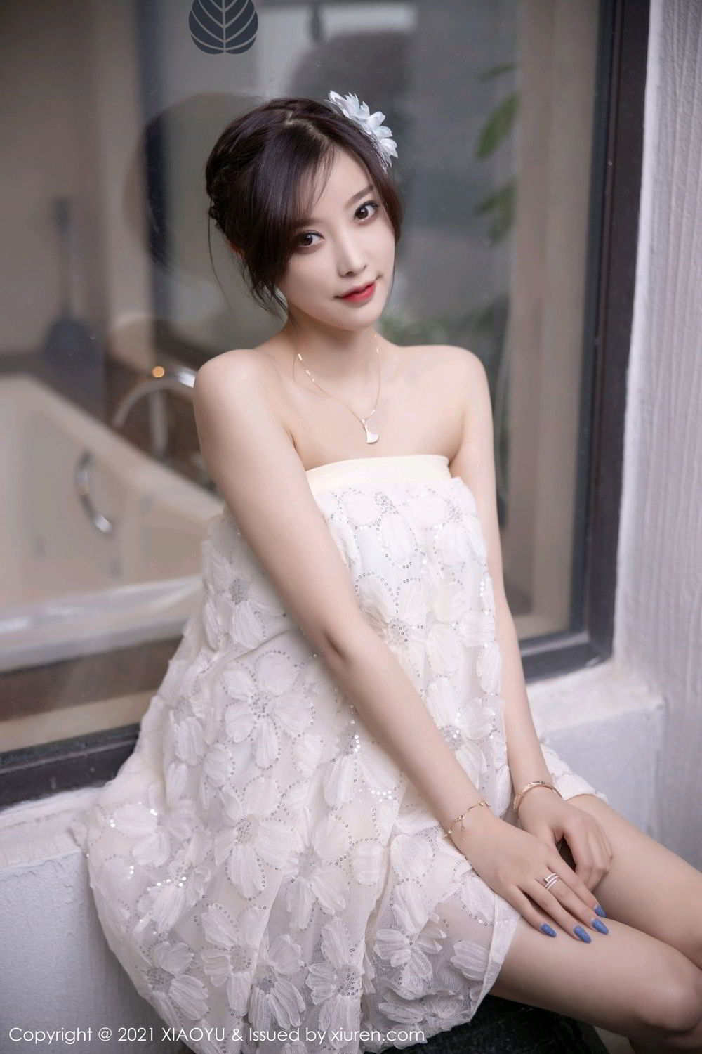 《语画界 杨晨晨 制服写真 VOL.528》第4张，模特杨晨晨，语画界，制服主题，全套53张