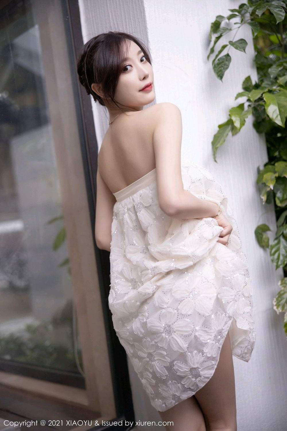 《语画界 杨晨晨 制服写真 VOL.528》第5张,模特杨晨晨,语画界,制服主题,全套53张